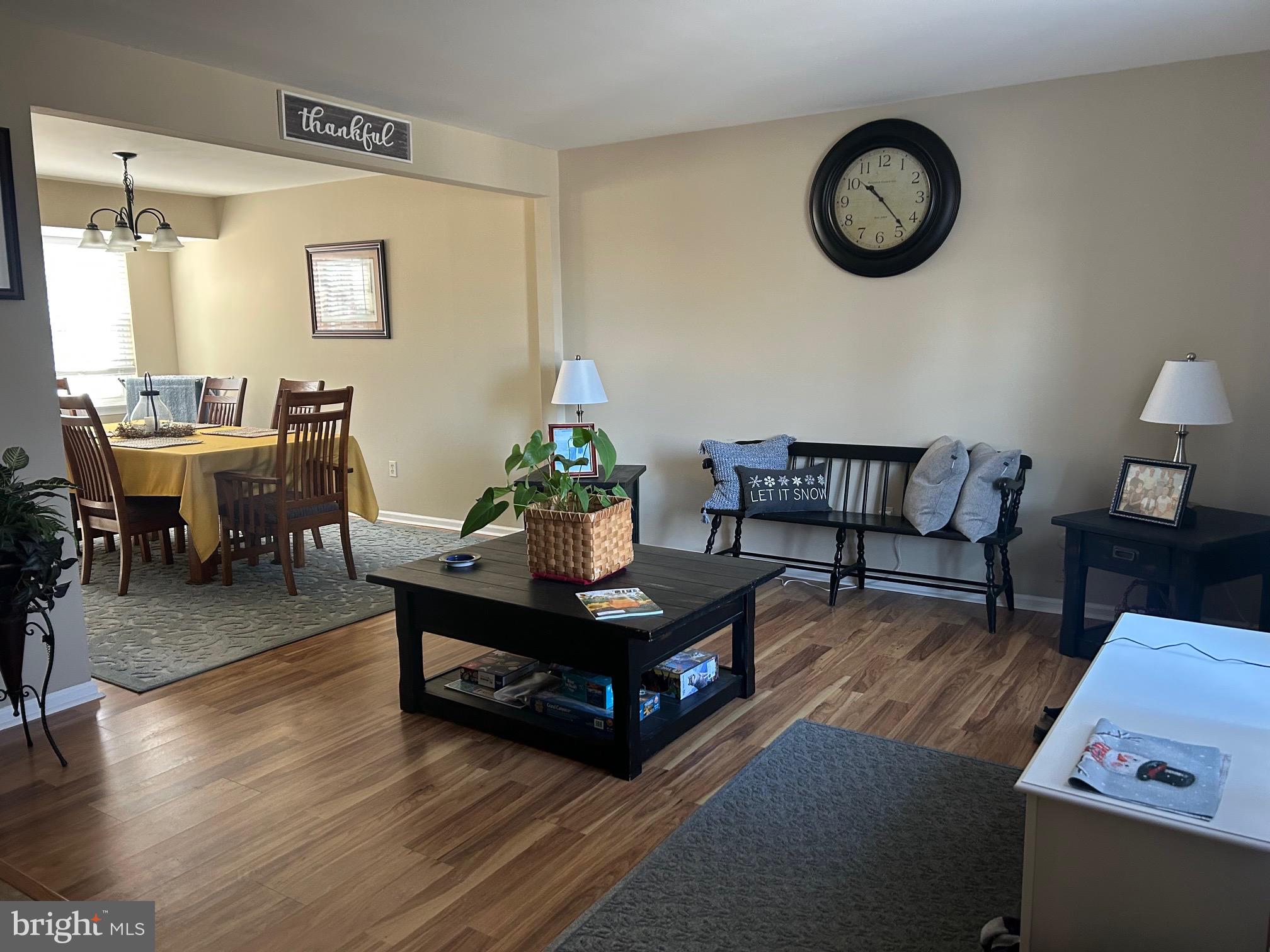 RHONDDA - Residential Lease