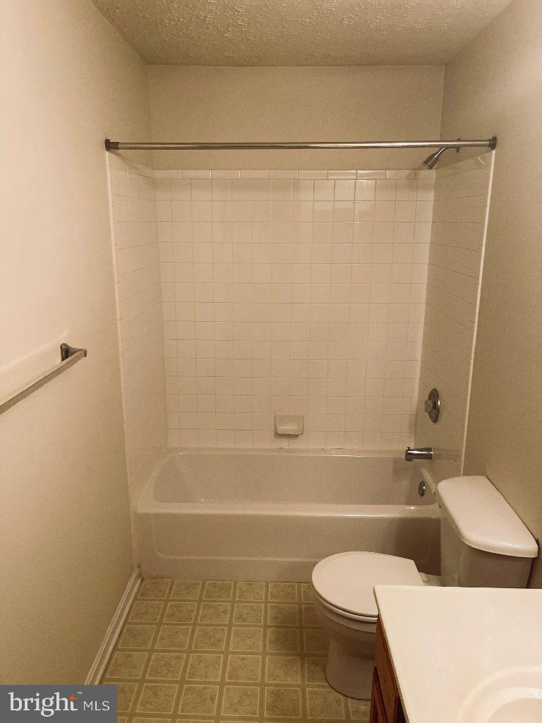 WALNUT POINT - Residential