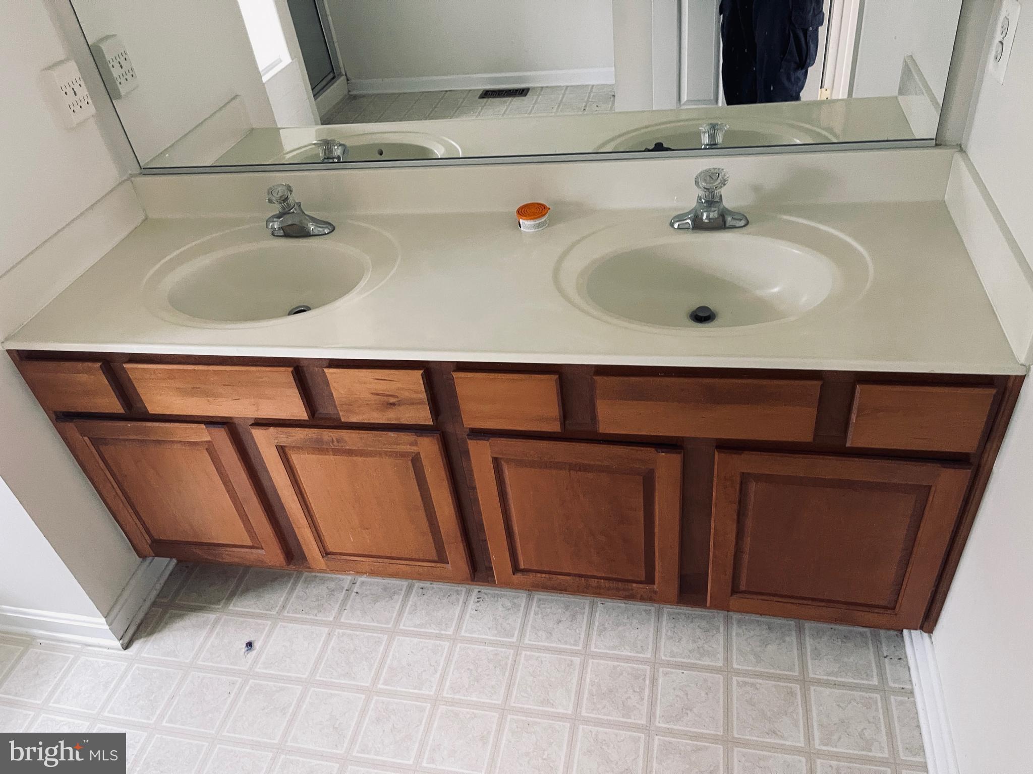 WALNUT POINT - Residential