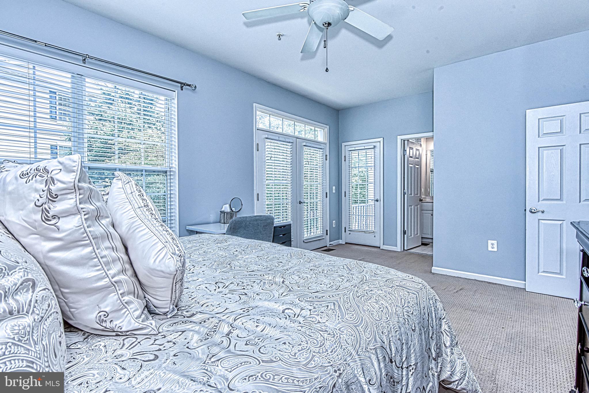 THE COMMONS ON WILLIAM SQUARE - Residential