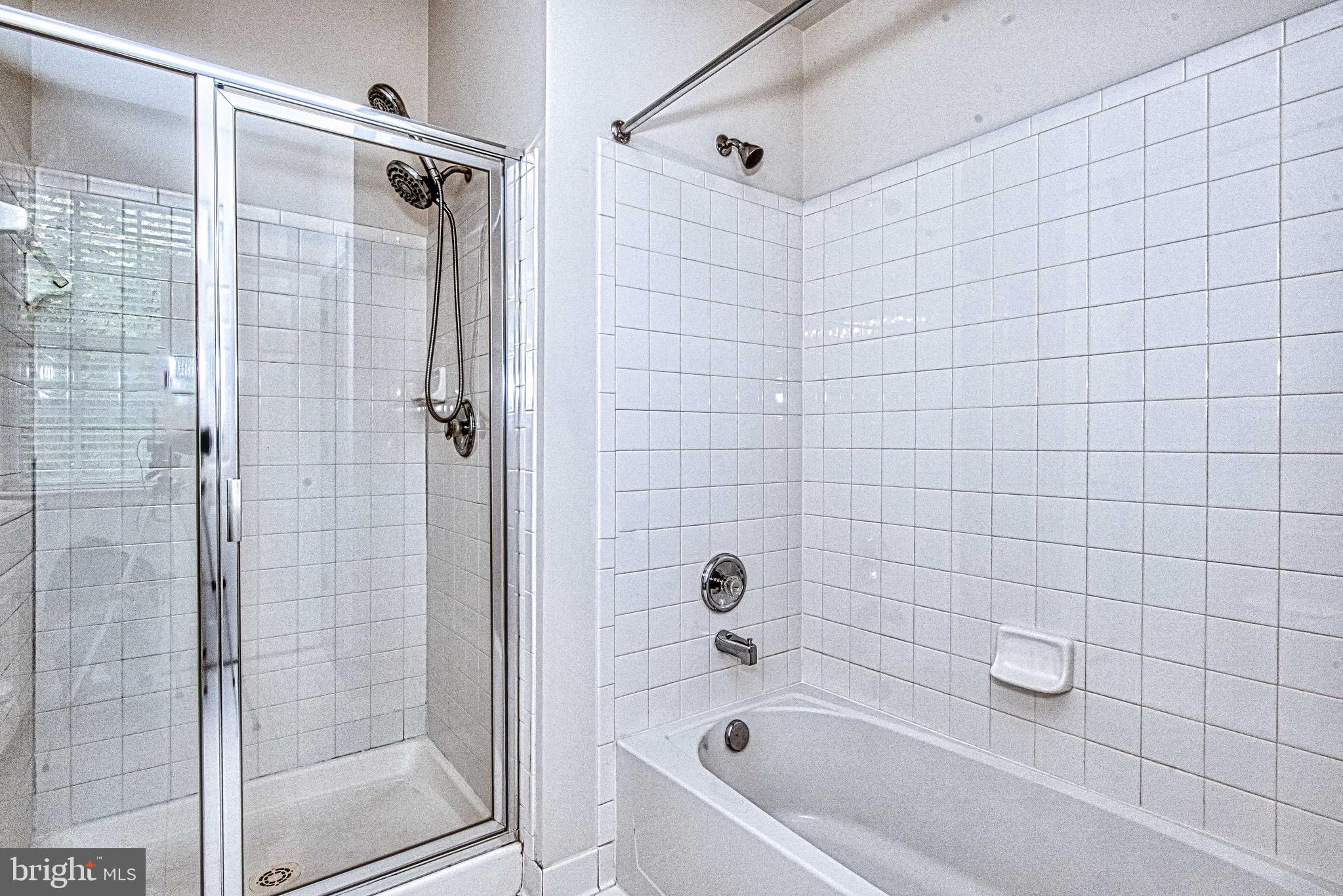 THE COMMONS ON WILLIAM SQUARE - Residential