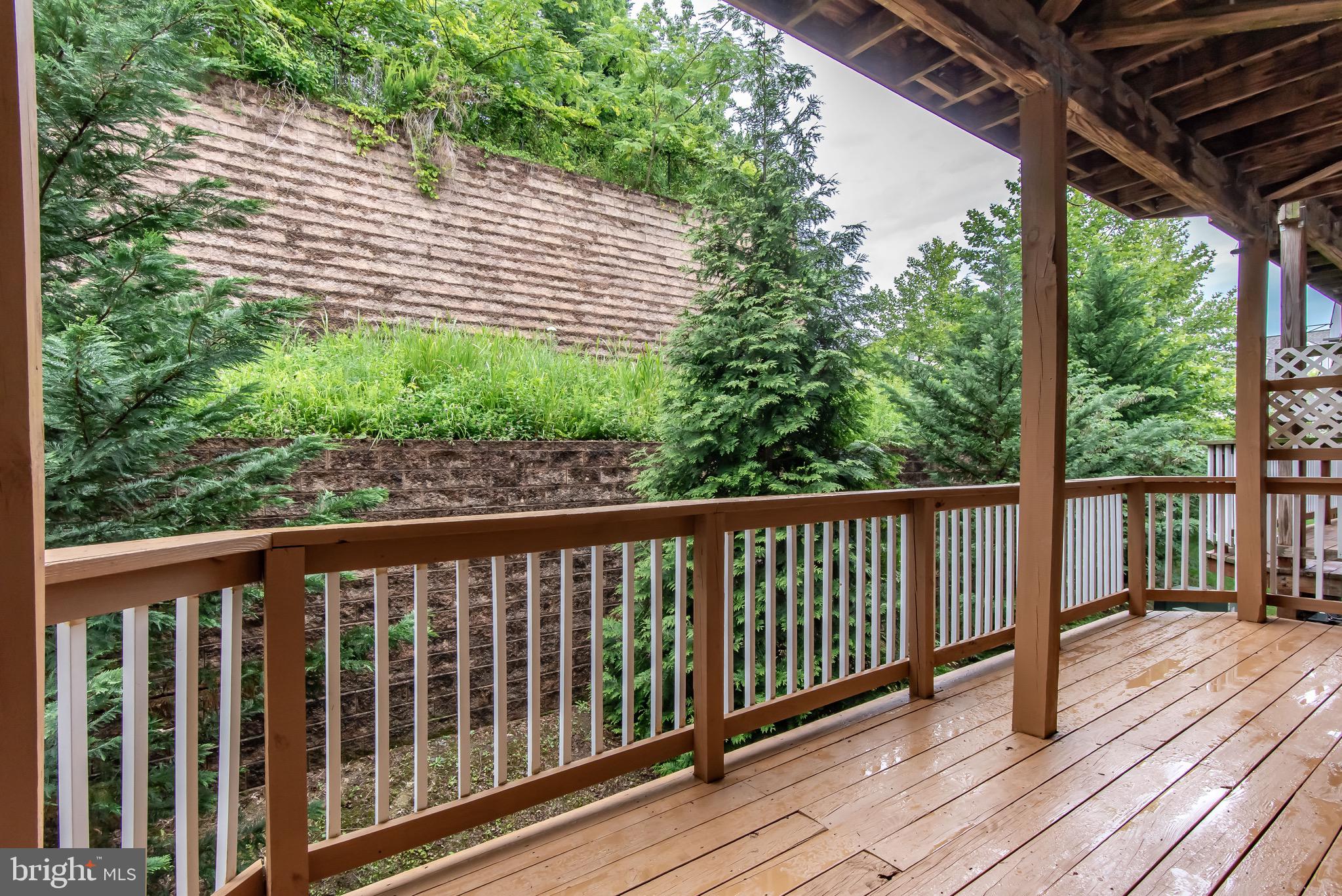 THE COMMONS ON WILLIAM SQUARE - Residential