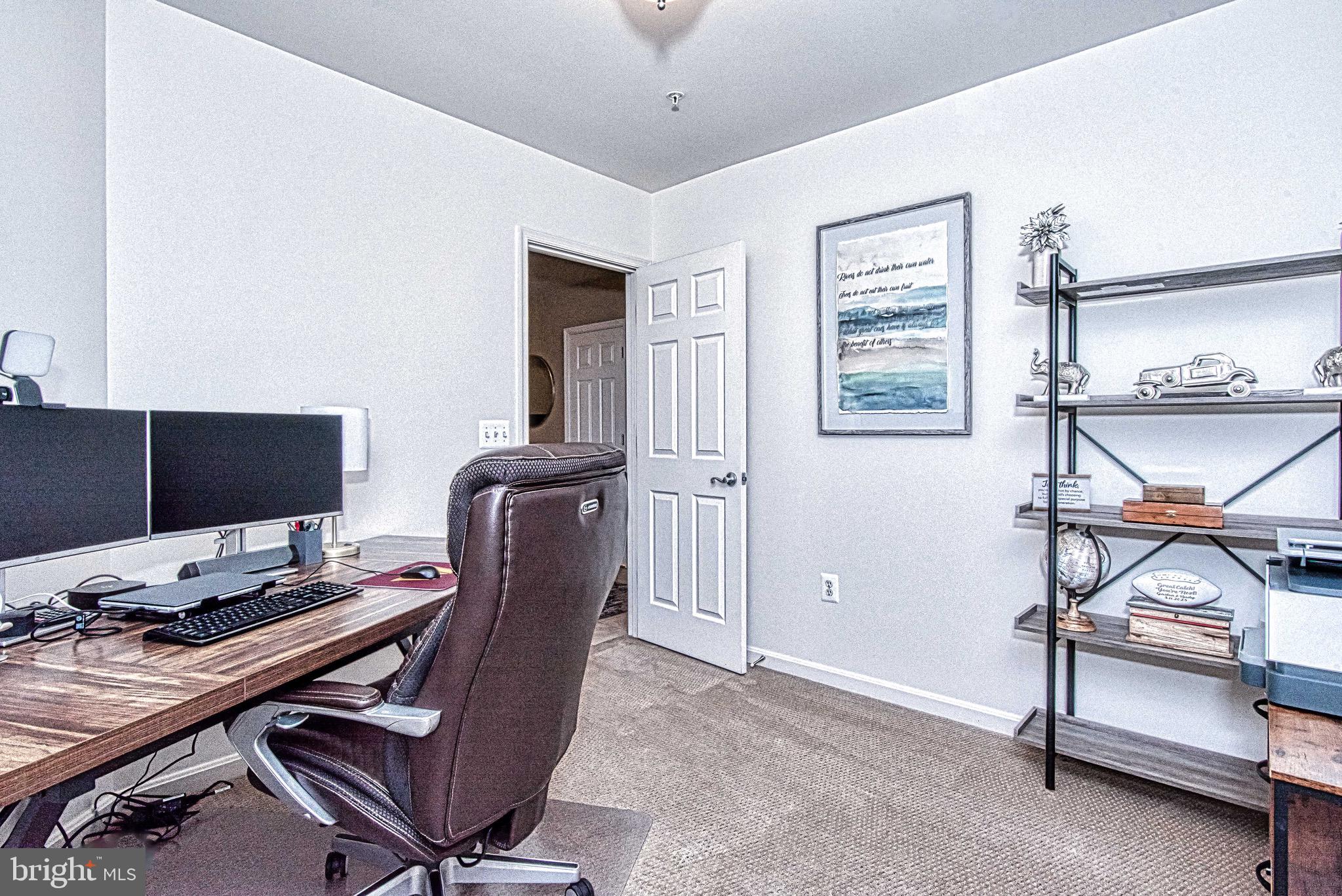 THE COMMONS ON WILLIAM SQUARE - Residential