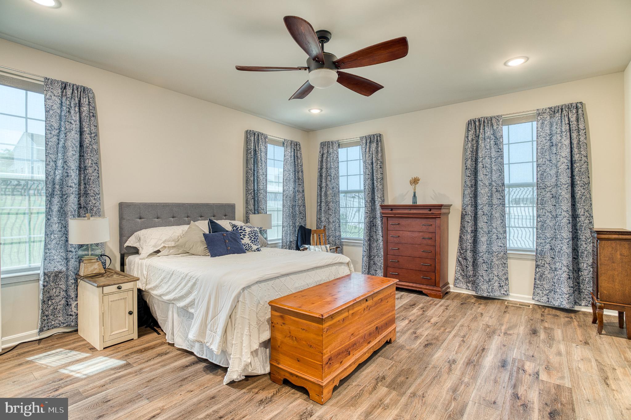 NORTH RIDGE - Residential