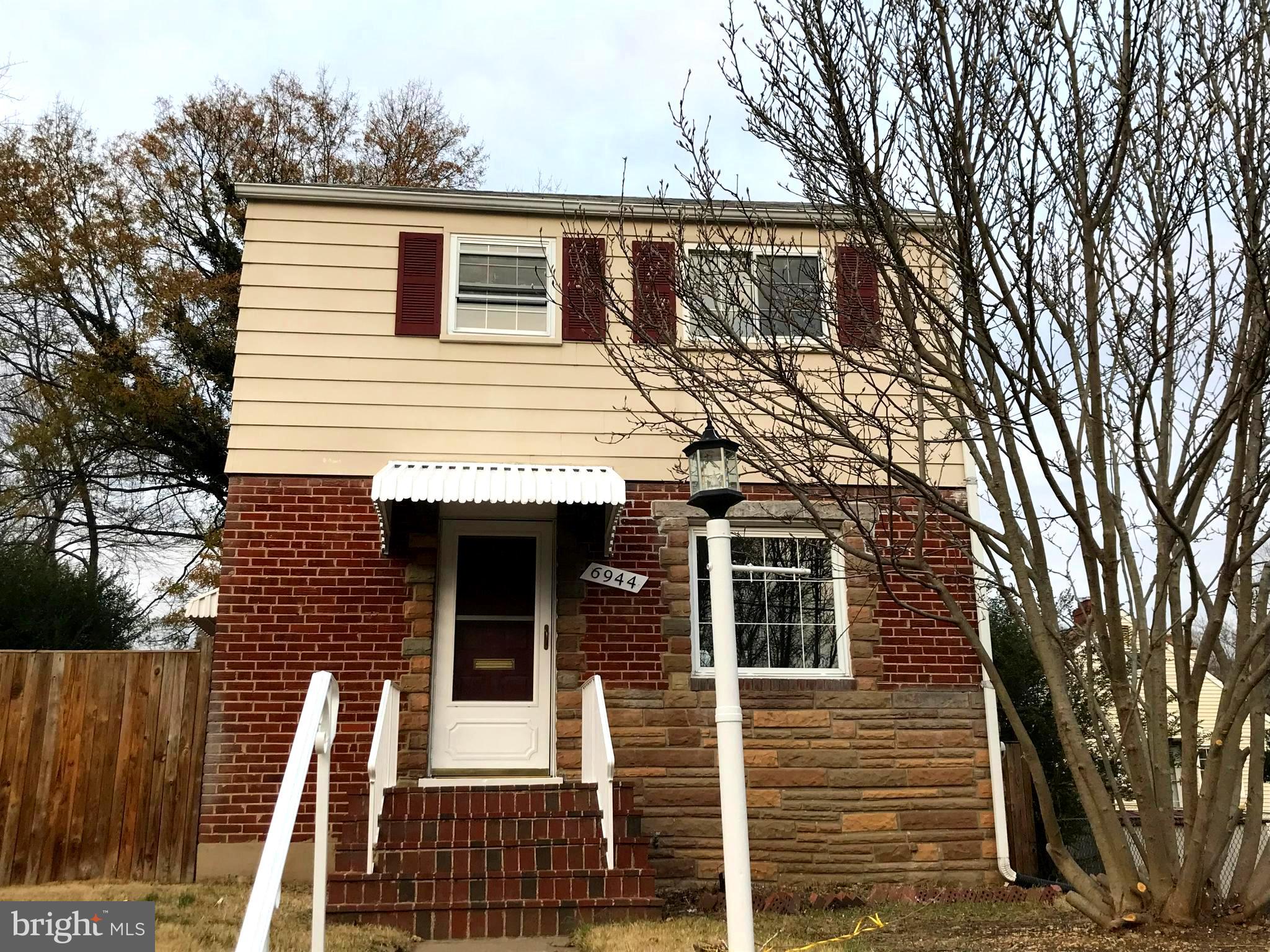 Fully Renovate with hardwood floors, SS Appliances, Granite counter top, ceramic title bathrooms, bath and bedroom in the basement and much more.