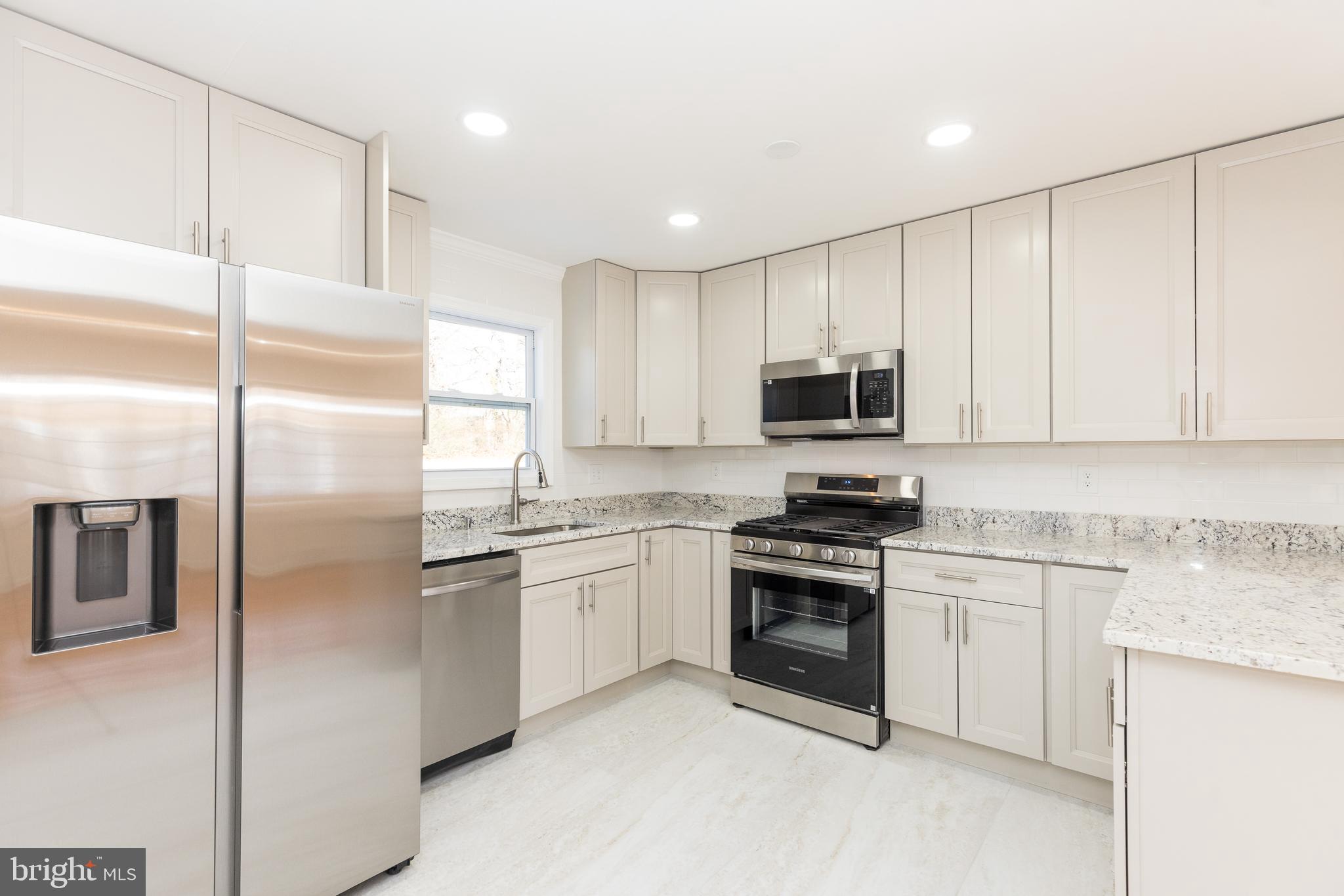 BLACKTHORN - Residential