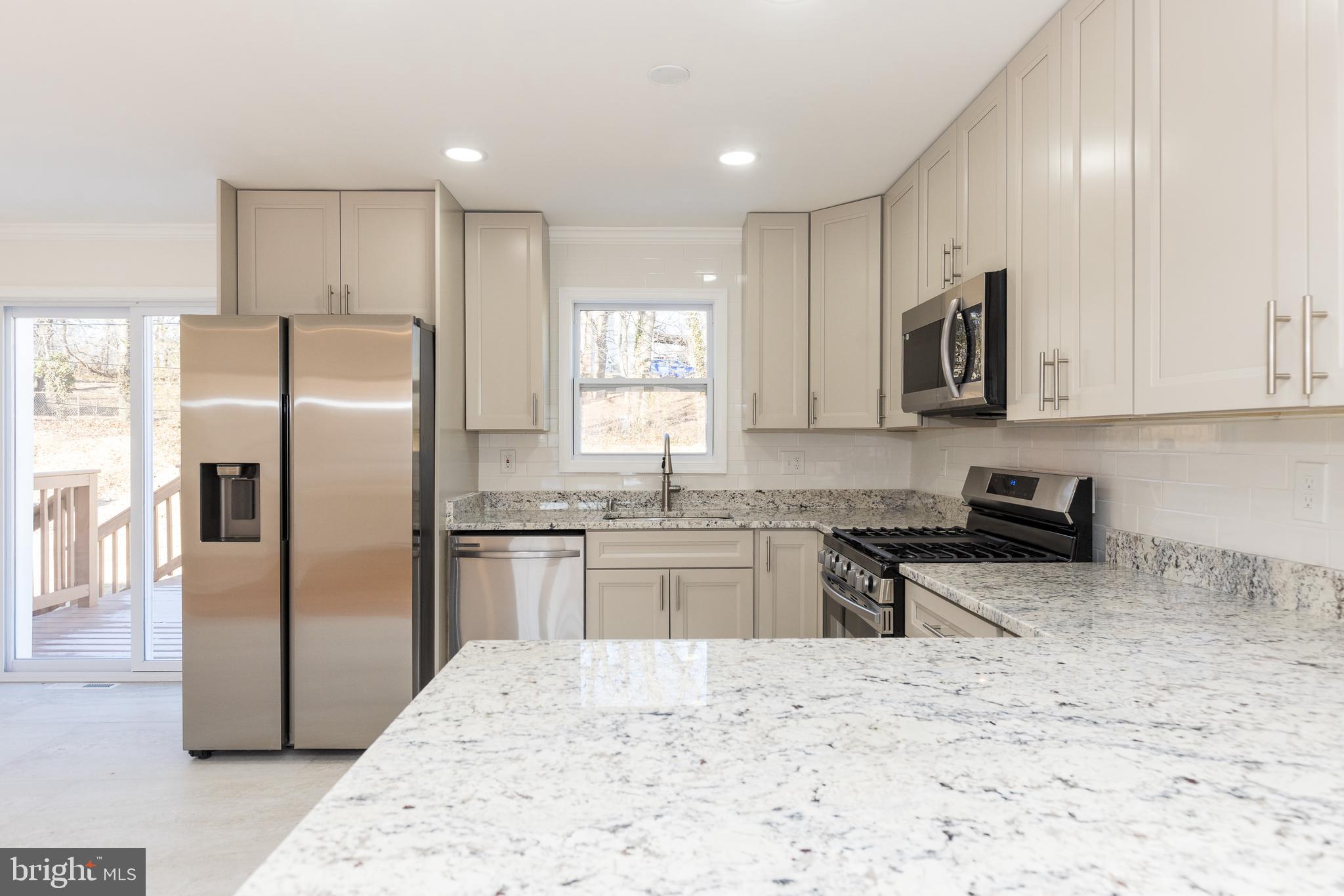 BLACKTHORN - Residential