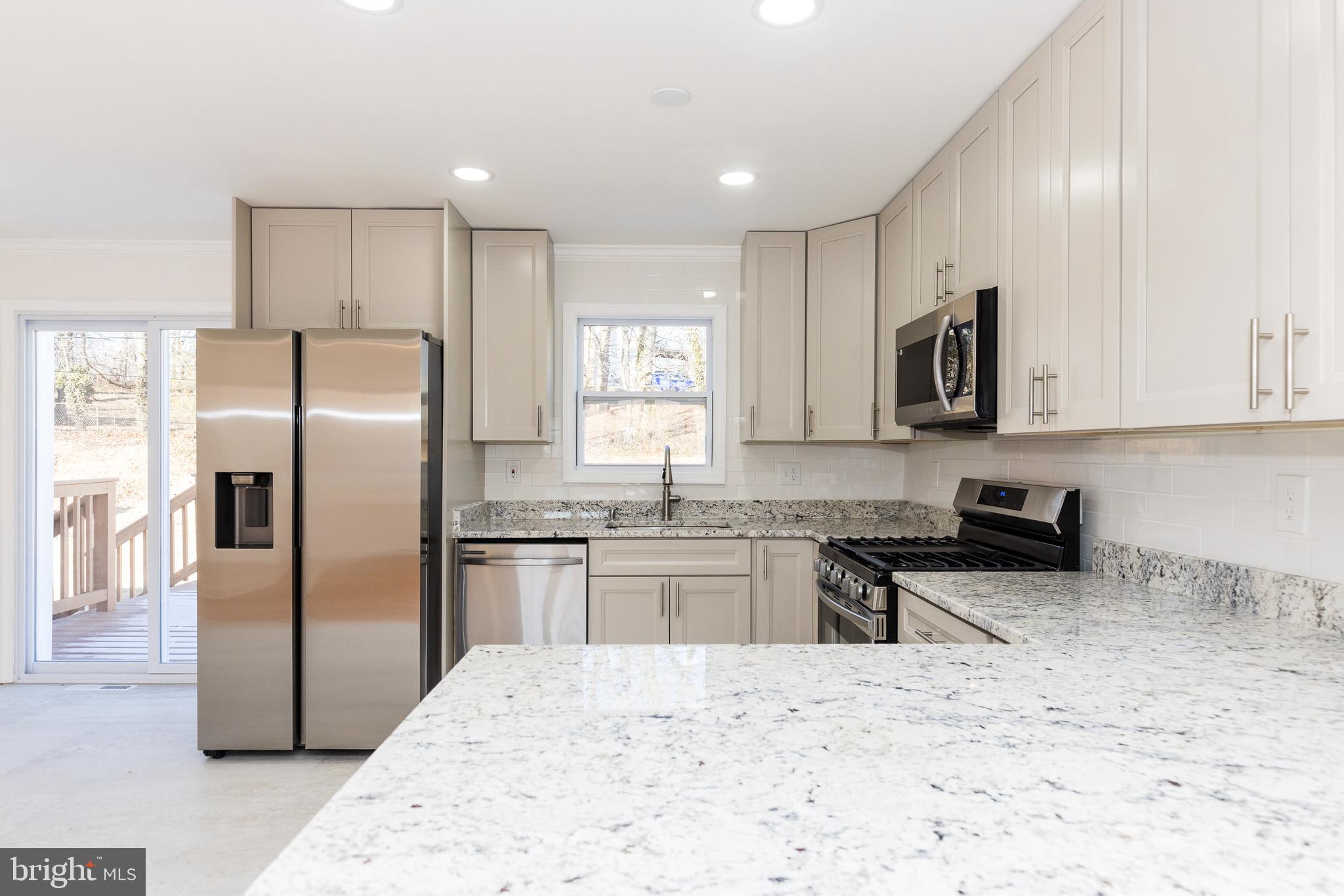 BLACKTHORN - Residential