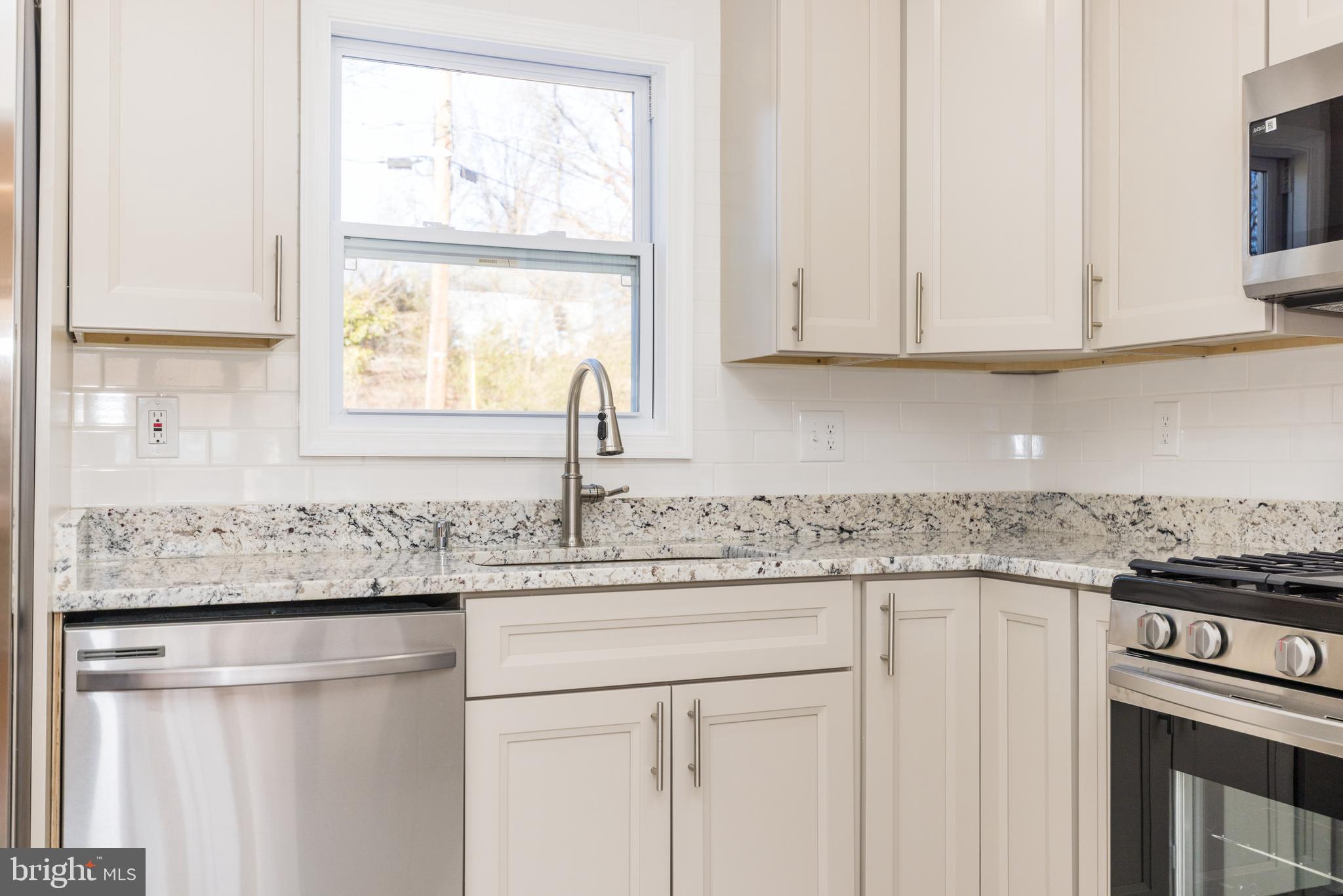 BLACKTHORN - Residential