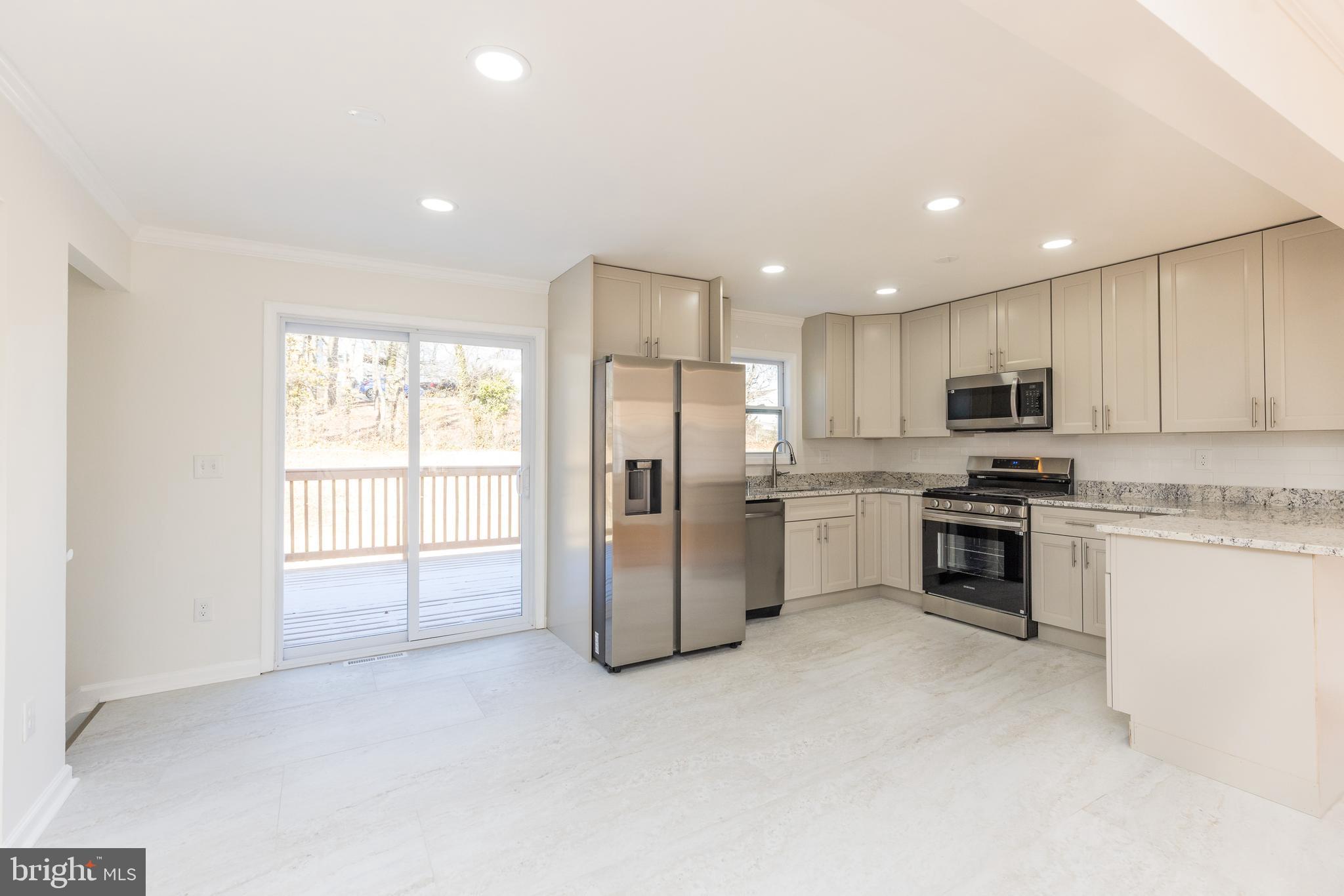 BLACKTHORN - Residential