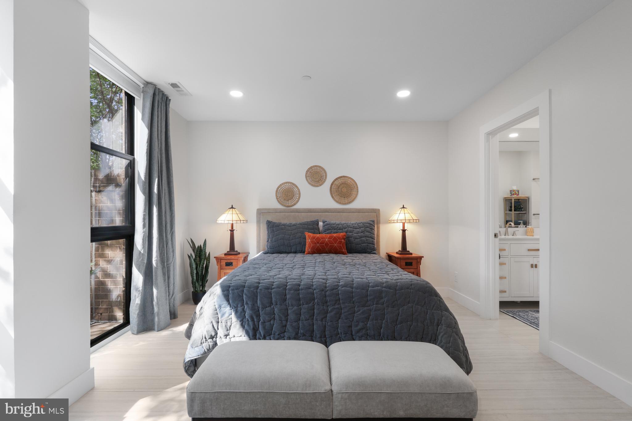 BARKLEY CONDO - Residential