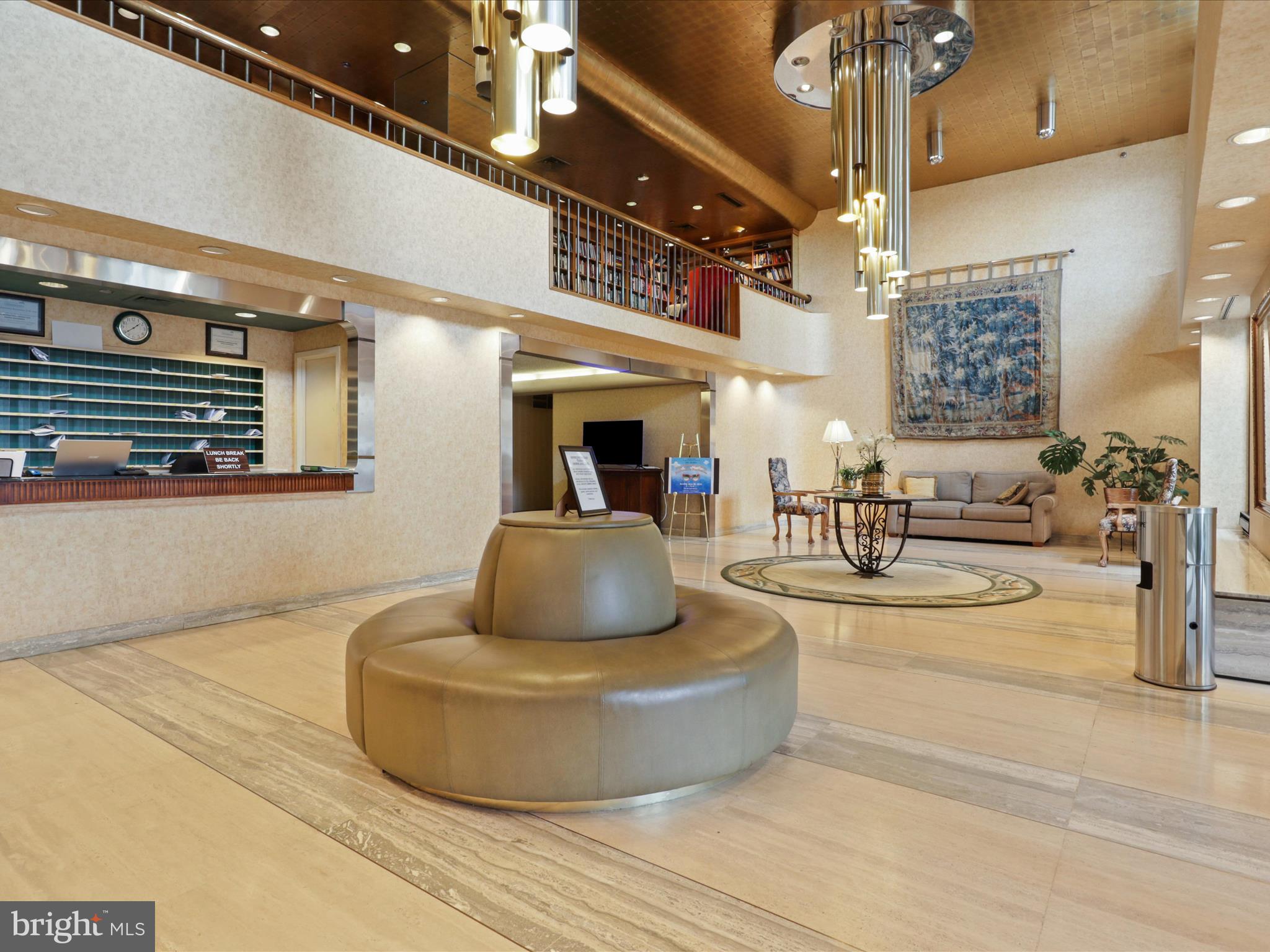 1016 S WAYNE STREET T-12