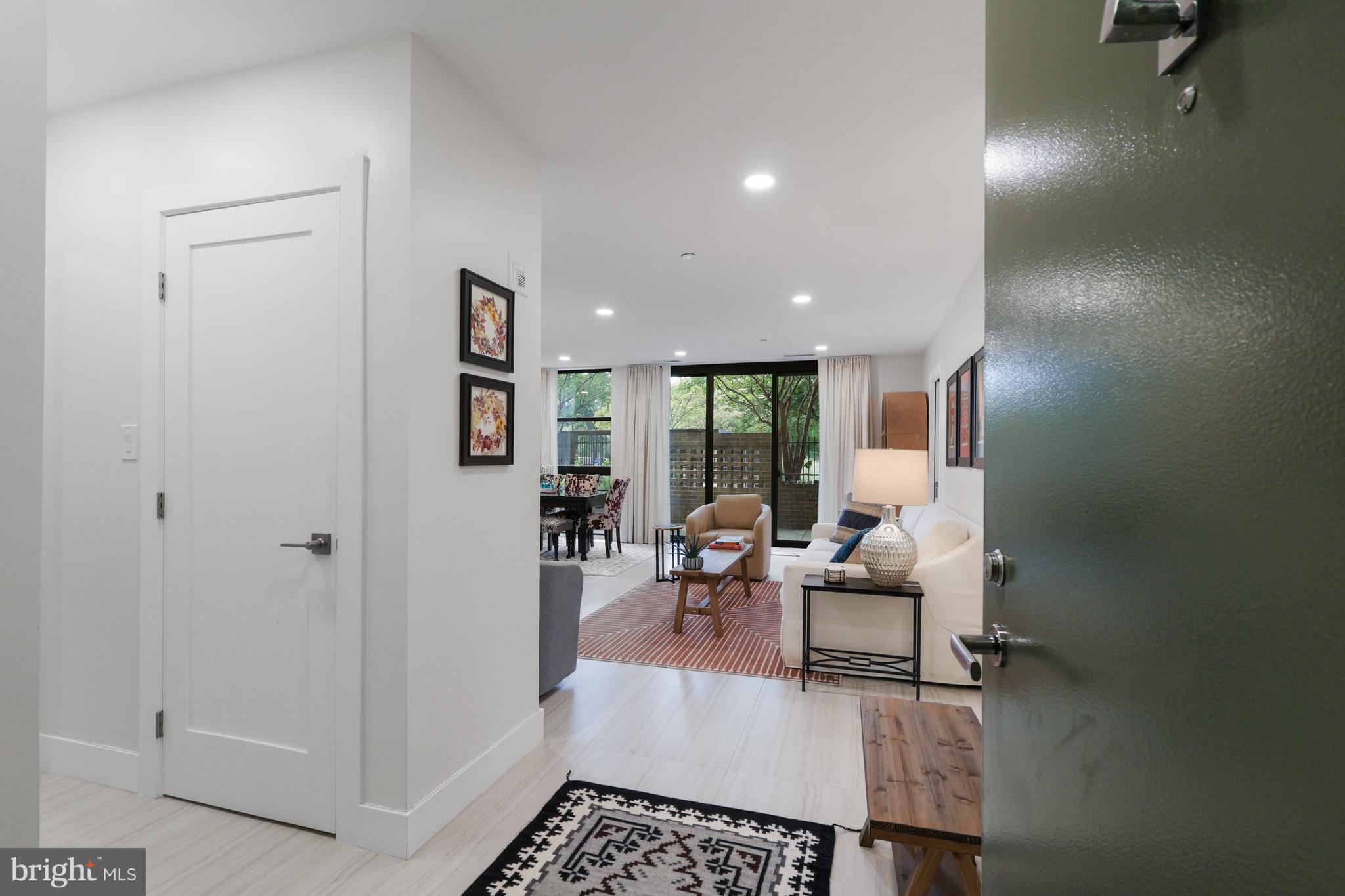 BARKLEY CONDO - Residential