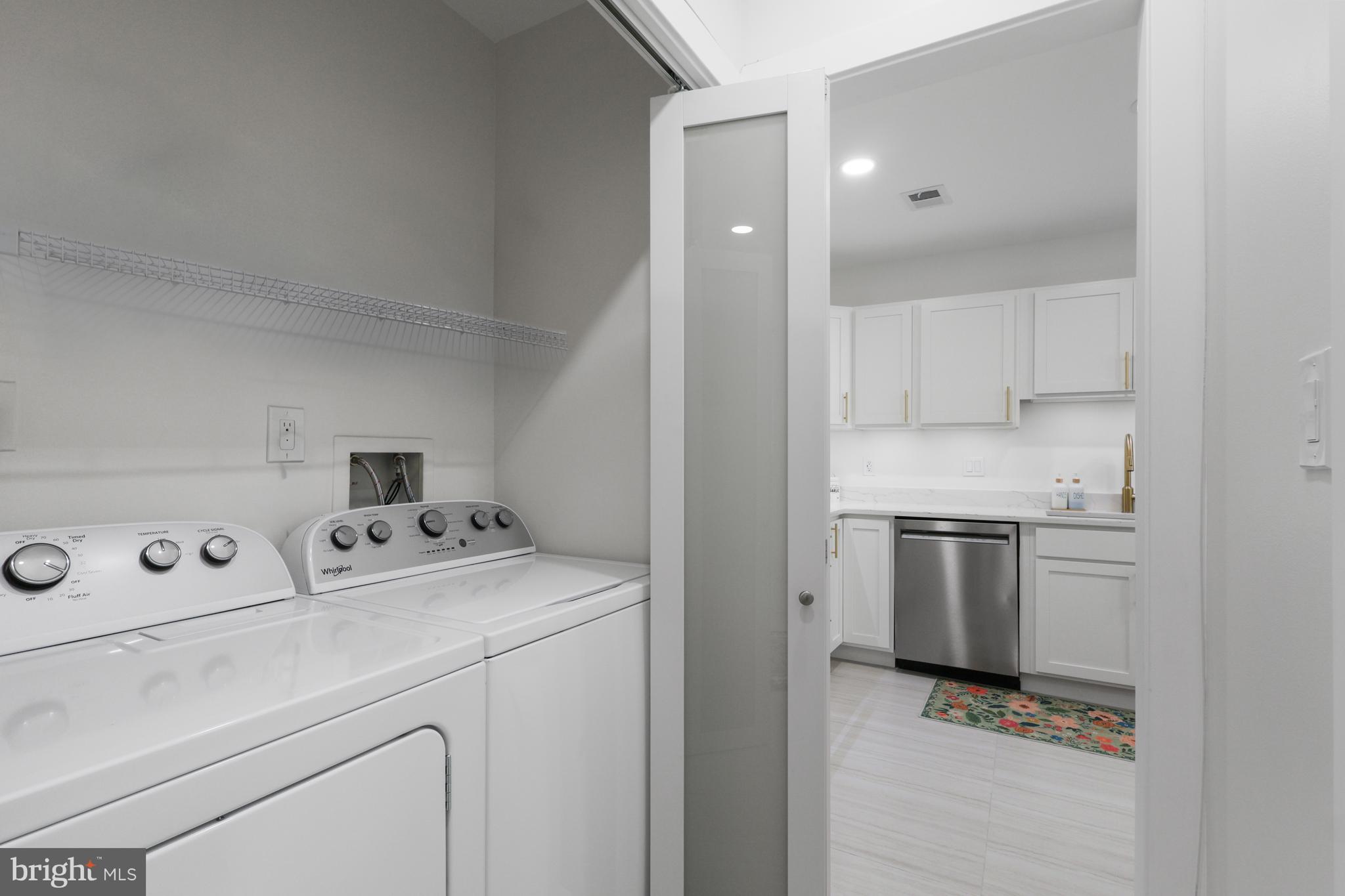 BARKLEY CONDO - Residential