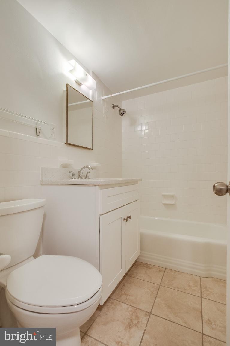 TAFT TOWERS - Residential Lease