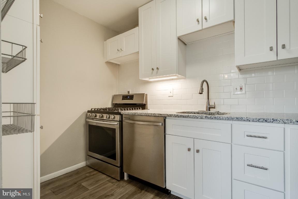 TAFT TOWERS - Residential Lease