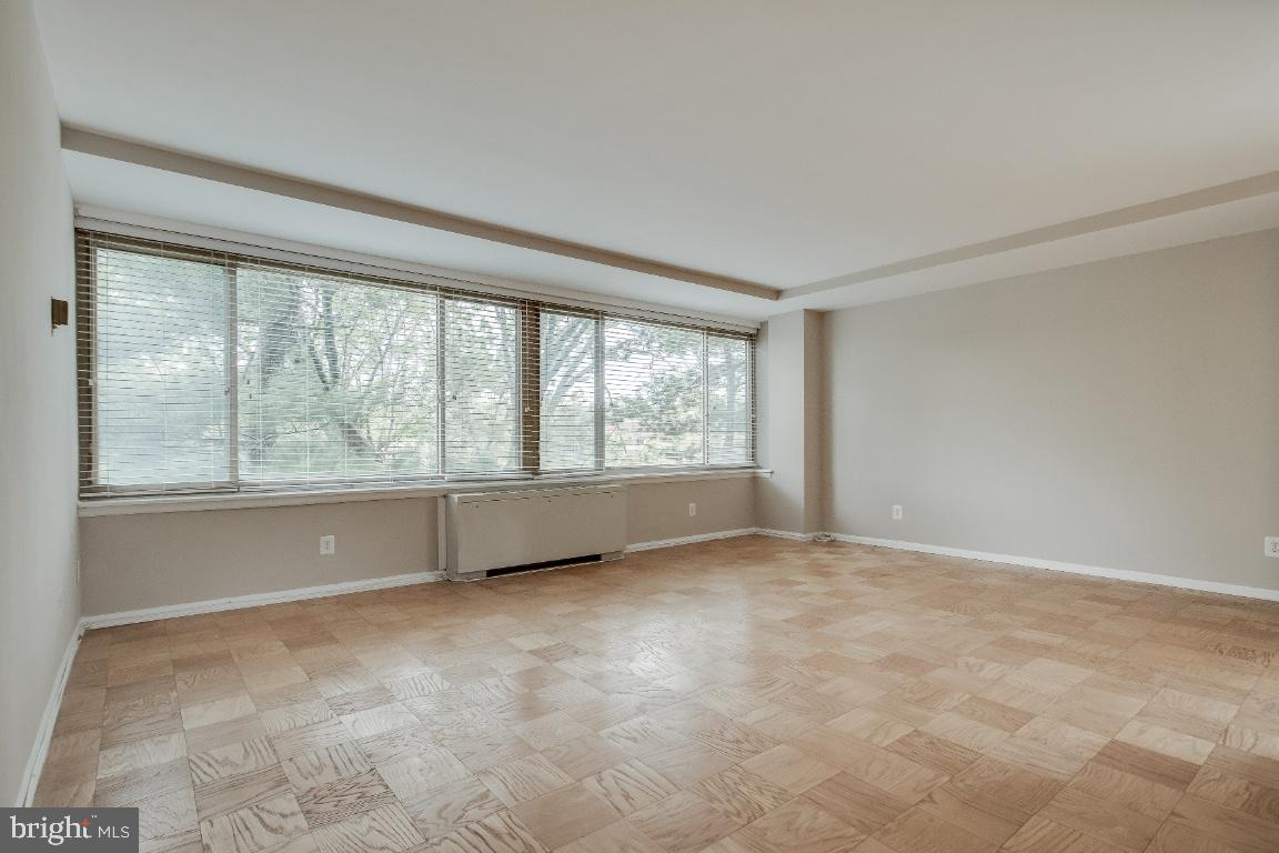 TAFT TOWERS - Residential Lease