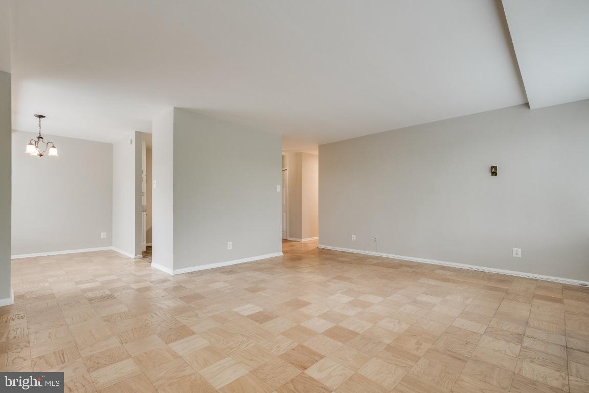 TAFT TOWERS - Residential Lease