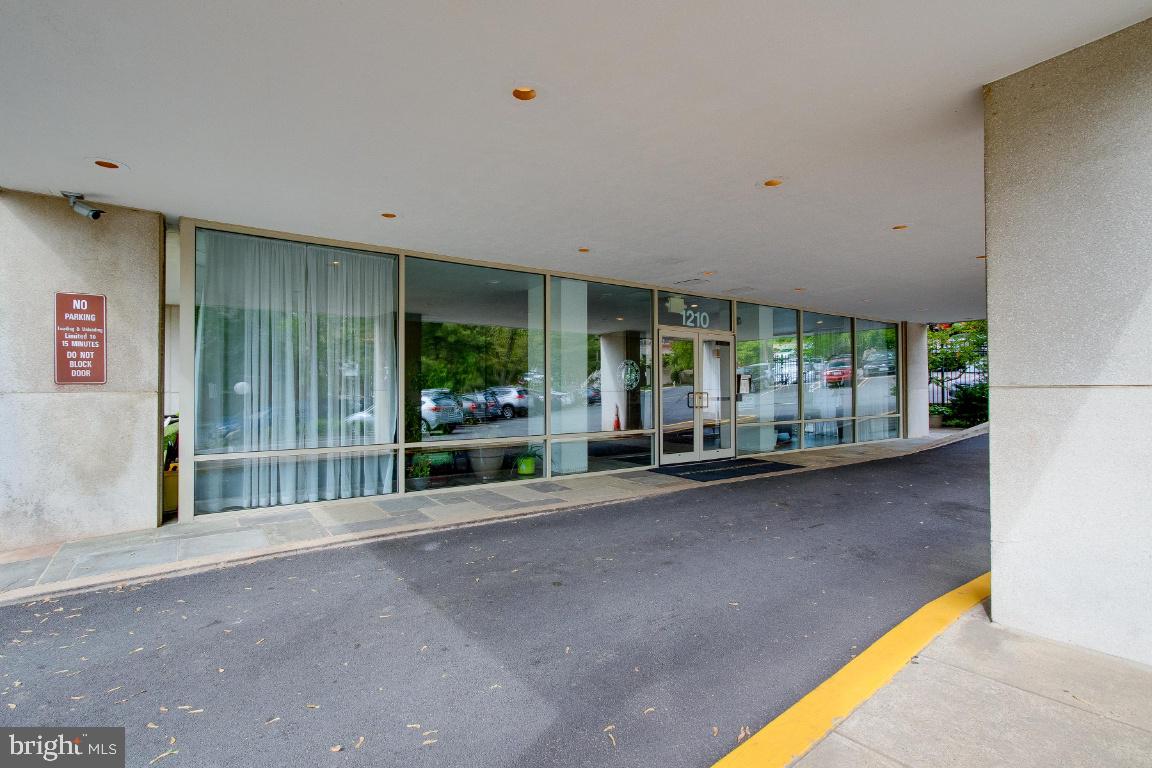 1210 N TAFT STREET 307