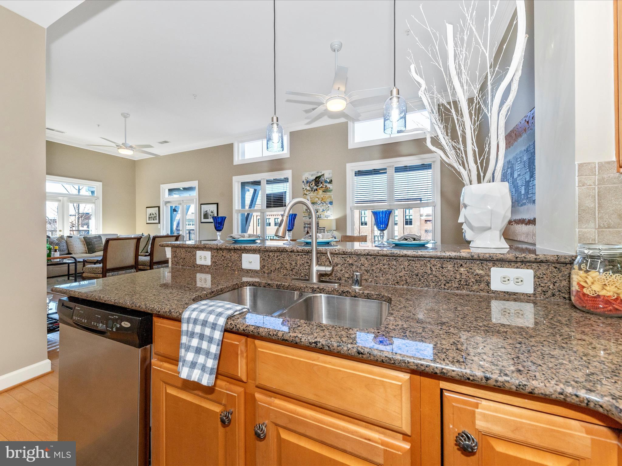 MAXWELL PLACE - Residential