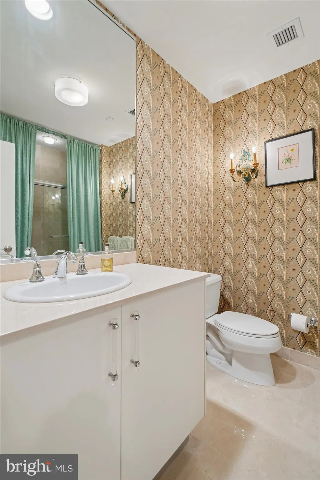 Bala Cynwyd, Pennsylvania 19004, United States, 2 Bedrooms Bedrooms, ,3 BathroomsBathrooms,Residential,Active,99376