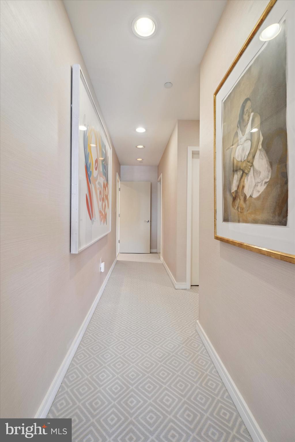 CORINTHIAN - Residential