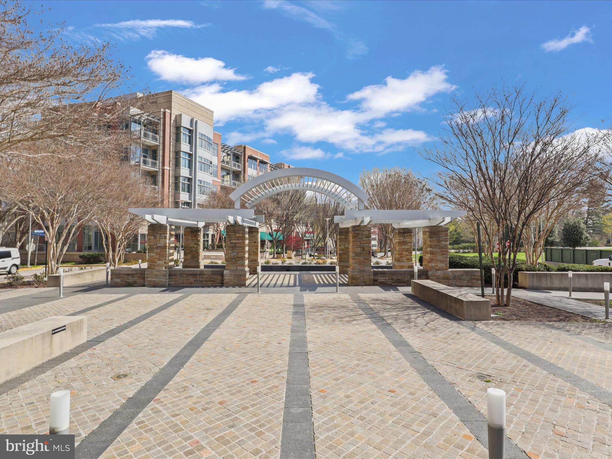 ONE PARK CREST CONDOMINIUM - Residential Lease