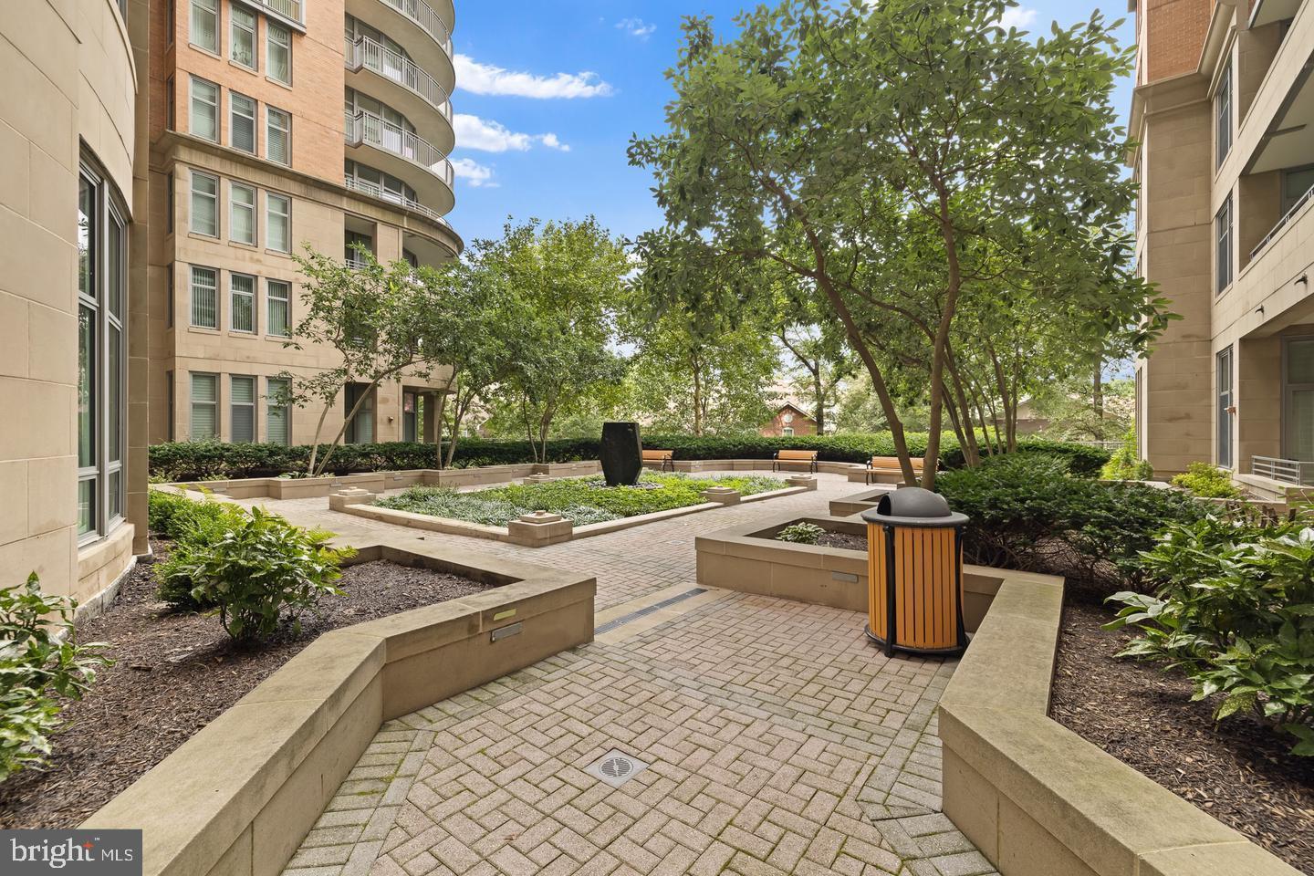 ONE PARK CREST CONDOMINIUM - Residential Lease