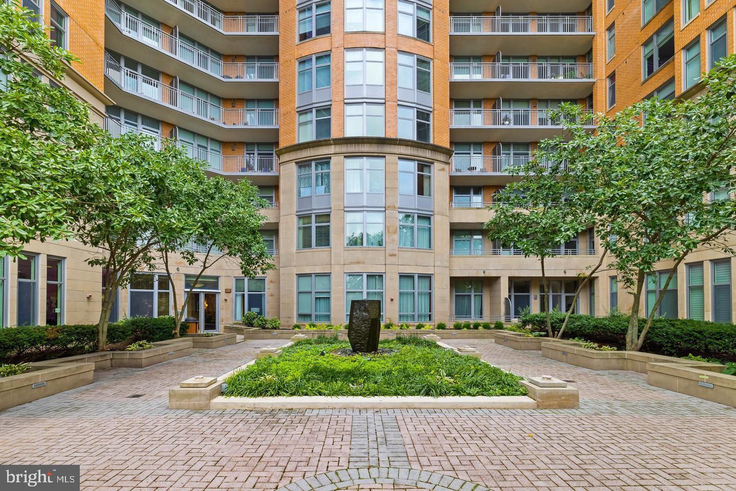 ONE PARK CREST CONDOMINIUM - Residential Lease