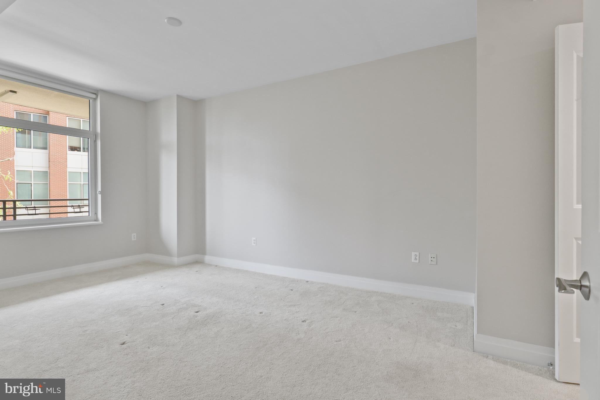 ONE PARK CREST CONDOMINIUM - Residential Lease