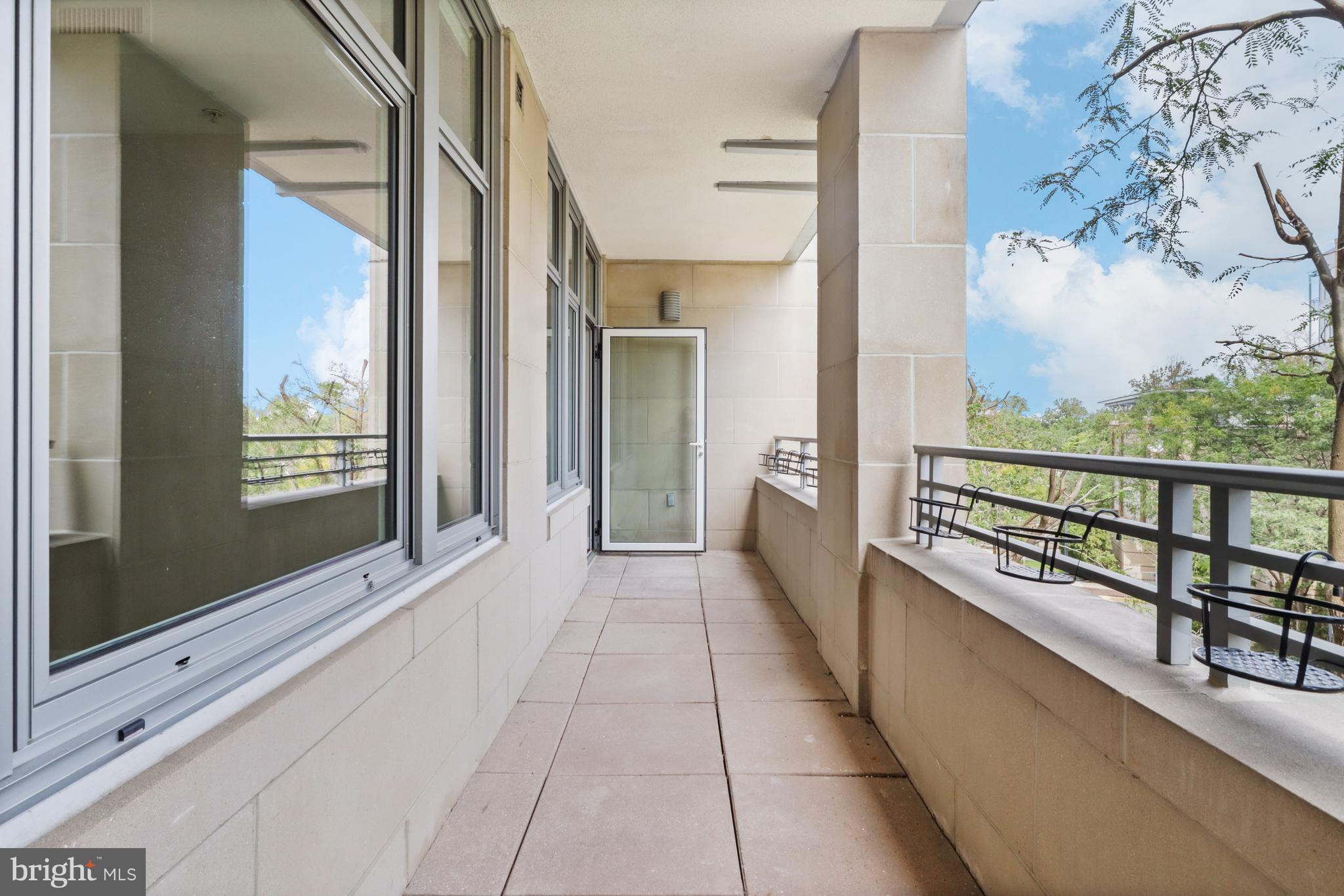 ONE PARK CREST CONDOMINIUM - Residential Lease