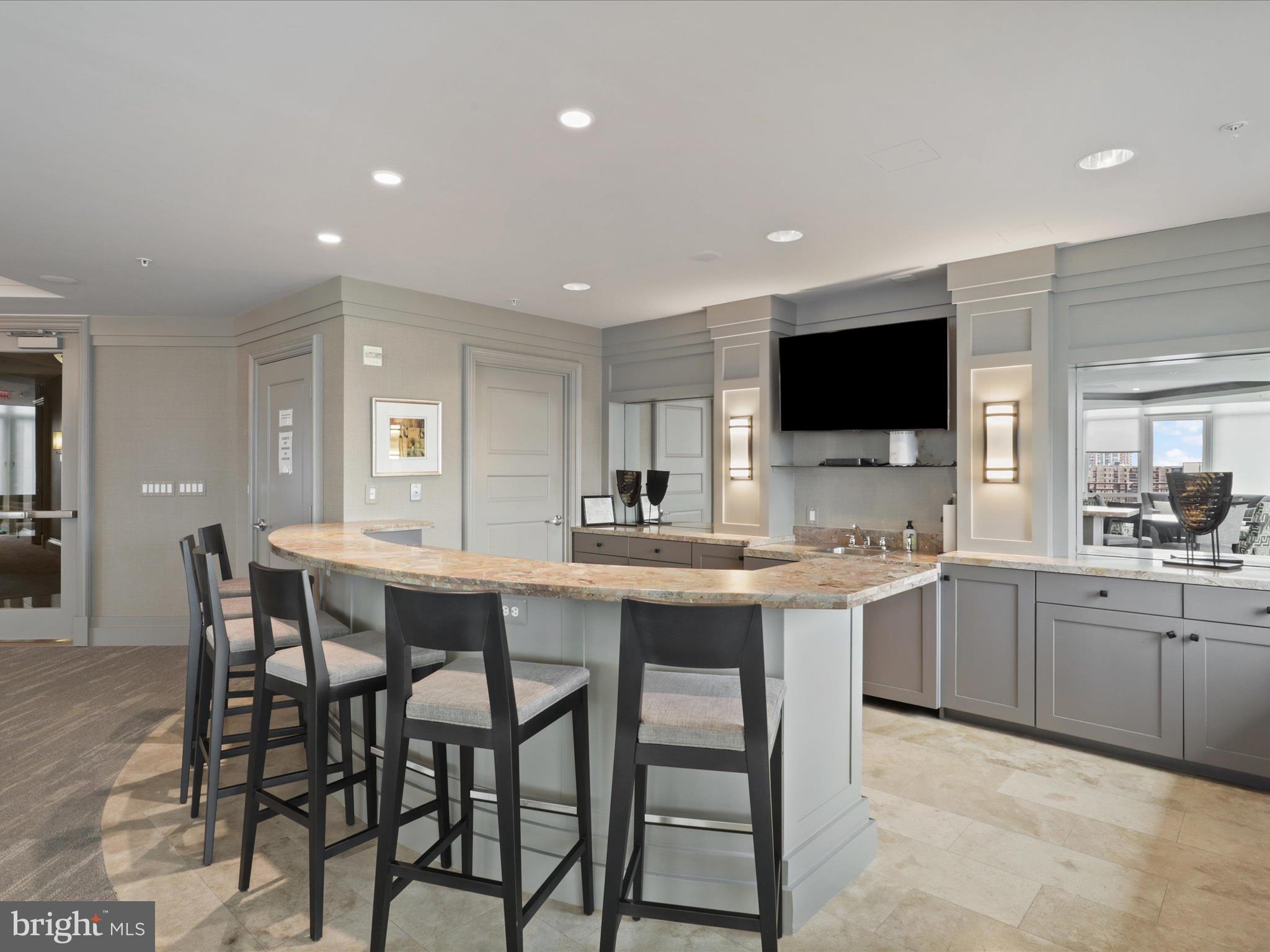 ONE PARK CREST CONDOMINIUM - Residential Lease