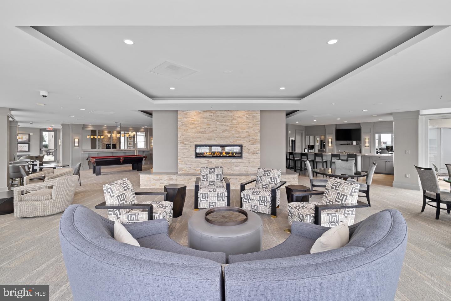 ONE PARK CREST CONDOMINIUM - Residential Lease