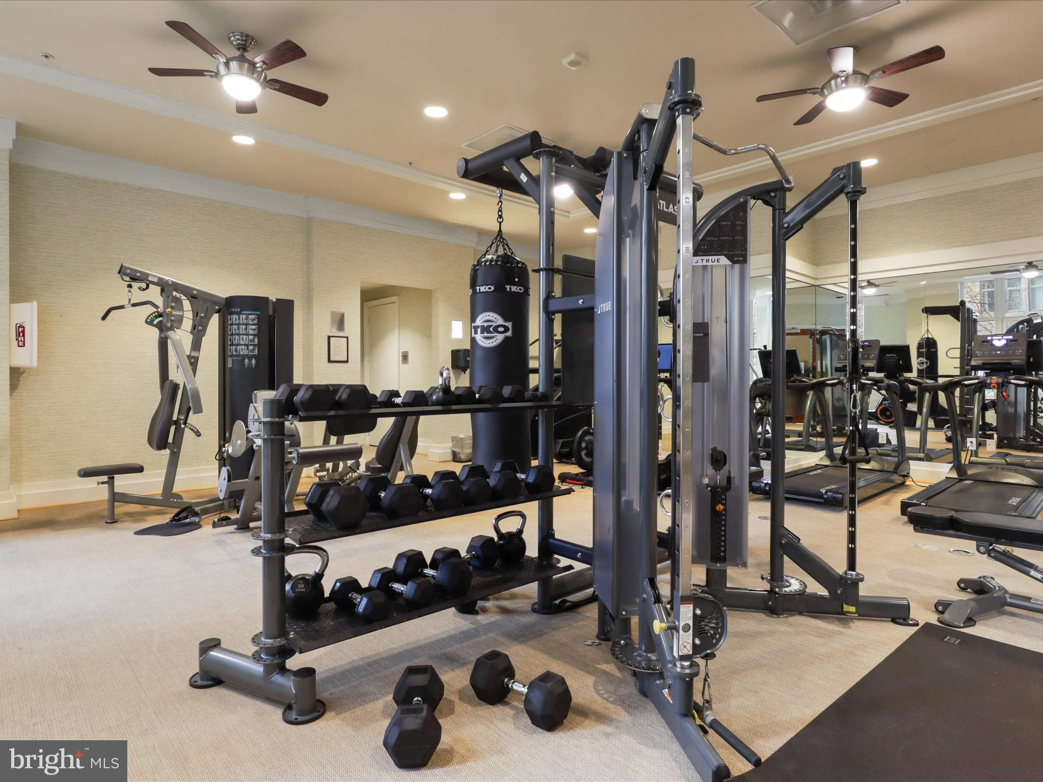 ONE PARK CREST CONDOMINIUM - Residential Lease