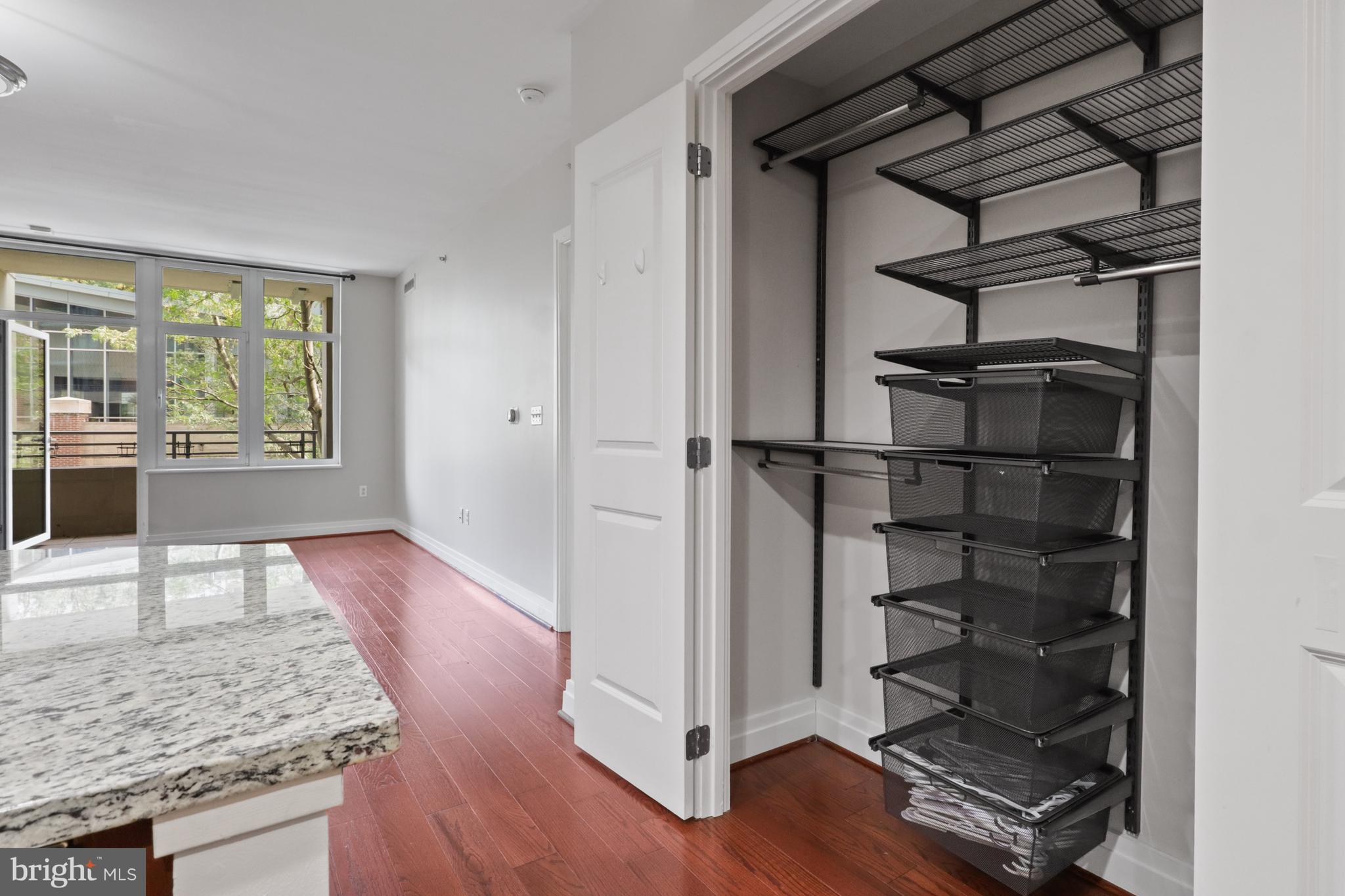 ONE PARK CREST CONDOMINIUM - Residential Lease