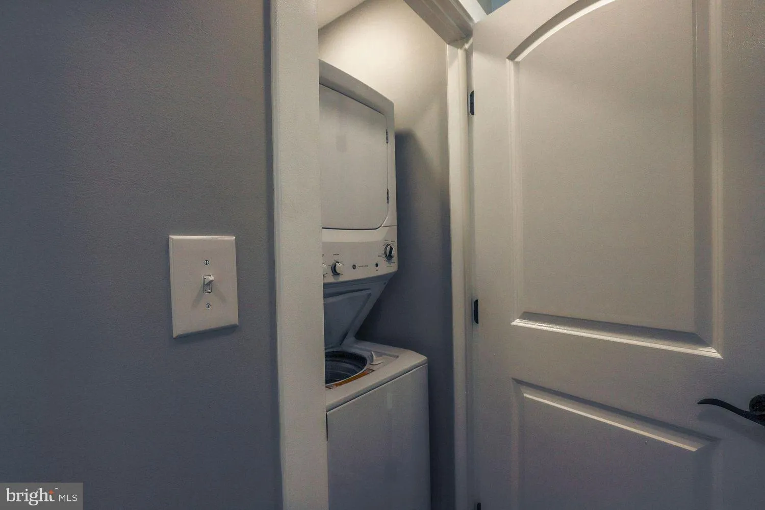 Croydon, Pennsylvania 19021, United States, 3 Bedrooms Bedrooms, ,1 BathroomBathrooms,Residential,Coming Soon,85390