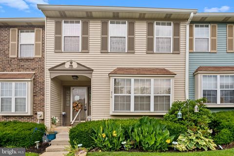 Condo For Sale - 216 Martins Way<br/> MOUNT LAUREL, NJ 08054