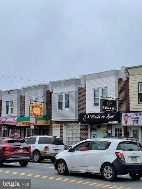 Great business apportunity , nail solon on first floor rent 1300 + utilities month to month,
2nd floor apartment 950 + utilities ,month to month , great location with lots of traffic exposure, close to torresdale and cottman , call if any additional info is needed.