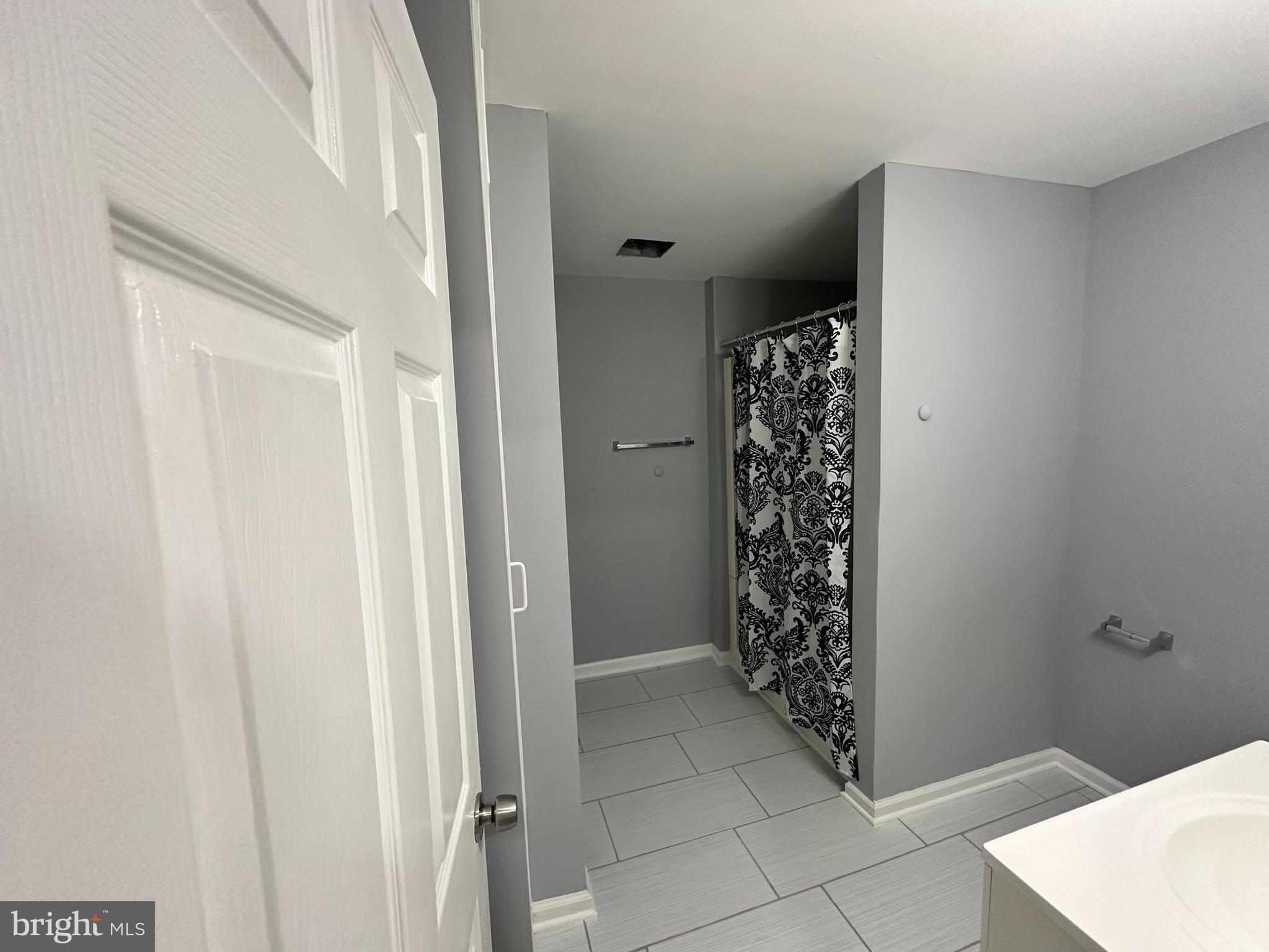 NEWINGTON FOREST - Residential