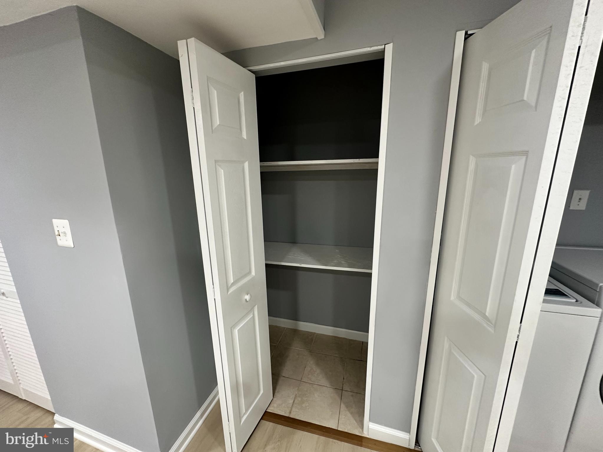 NEWINGTON FOREST - Residential