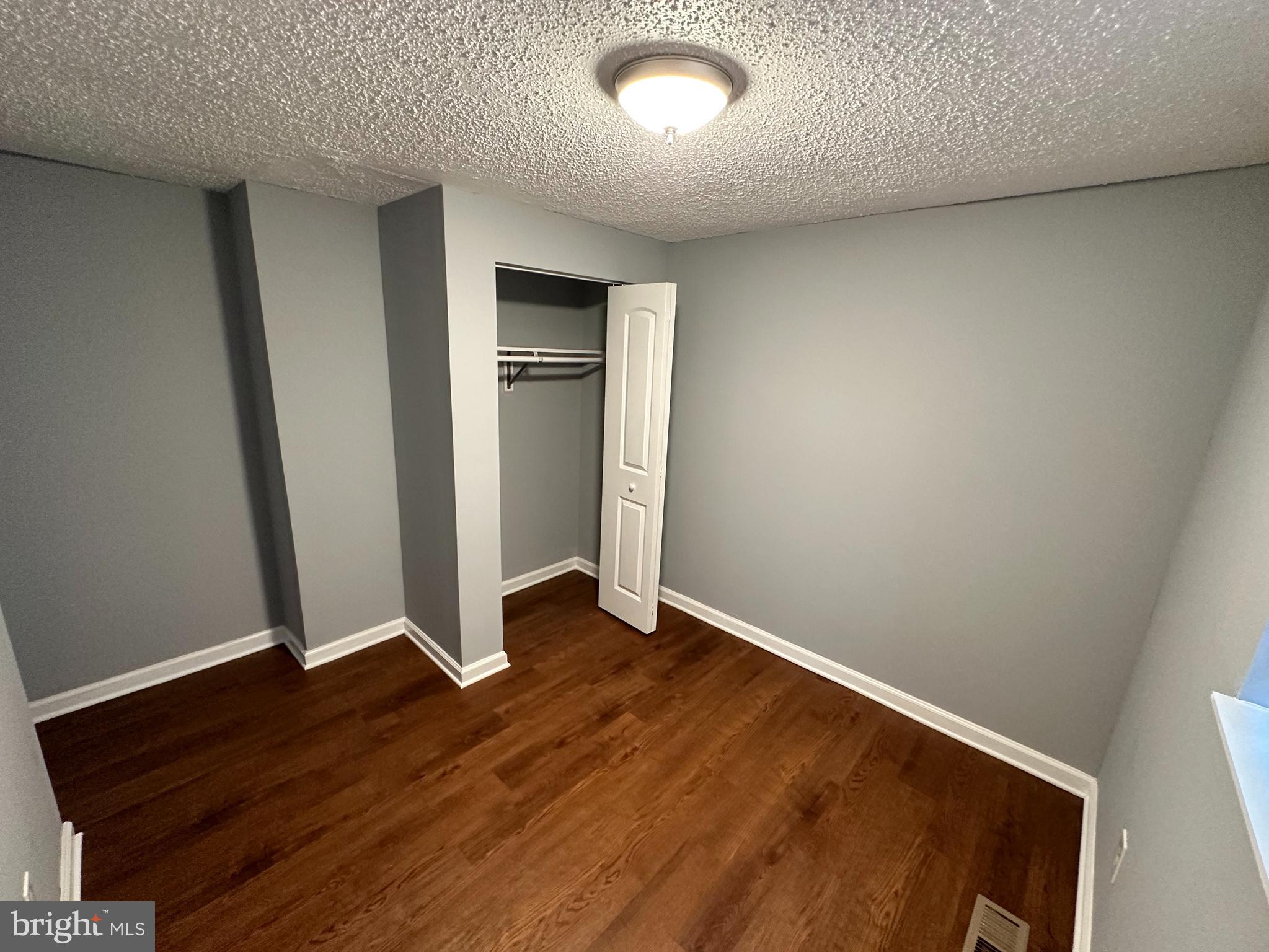 NEWINGTON FOREST - Residential