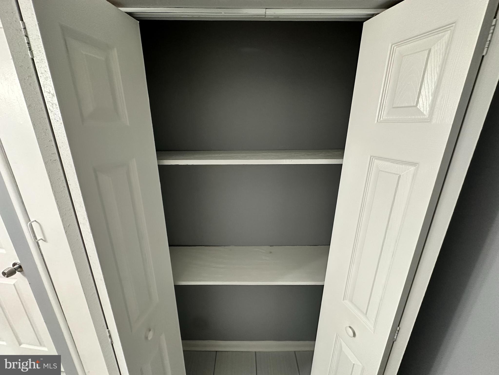 NEWINGTON FOREST - Residential