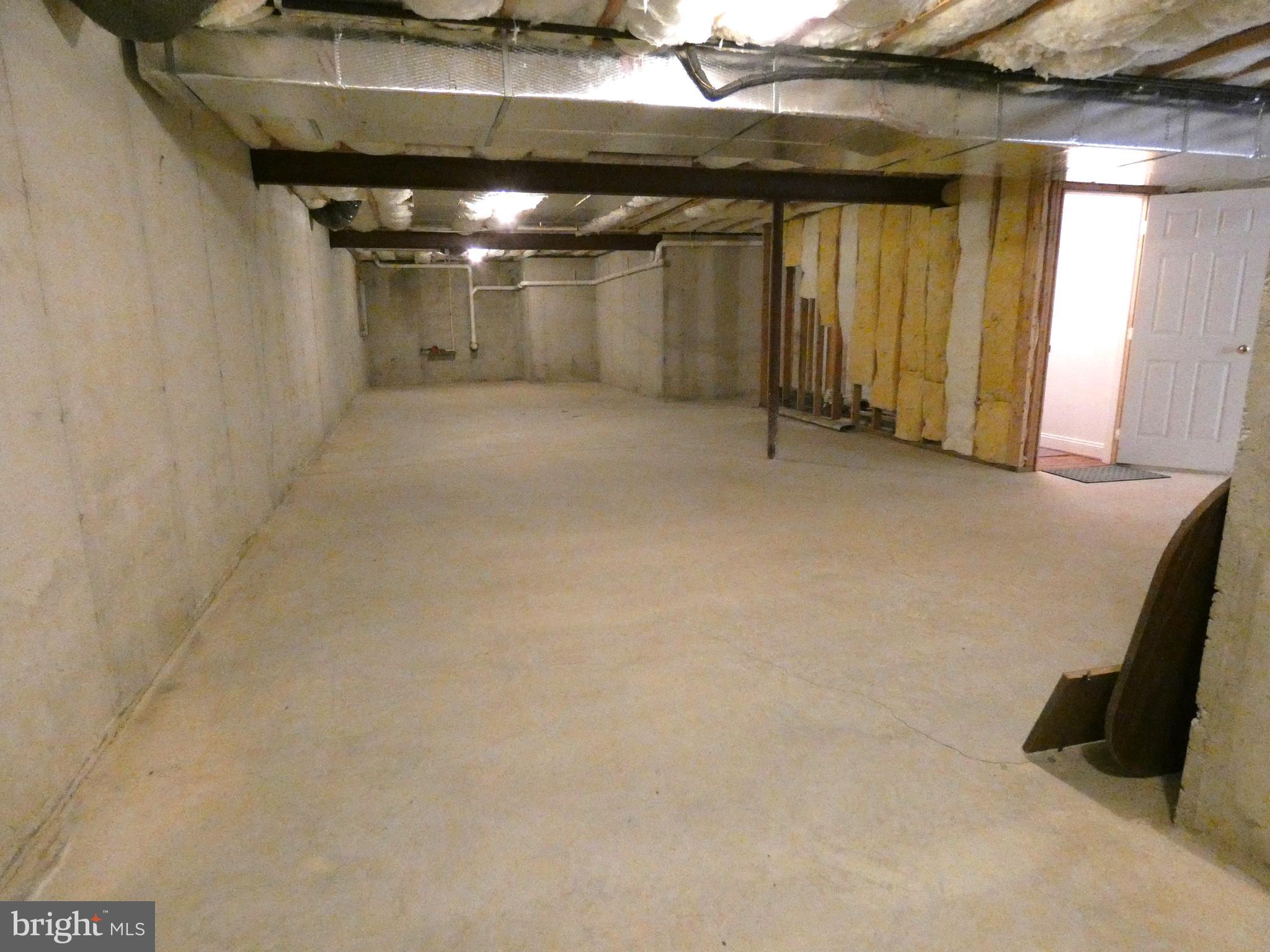 THE LAKES AT DONEGAL SPRINGS - Residential