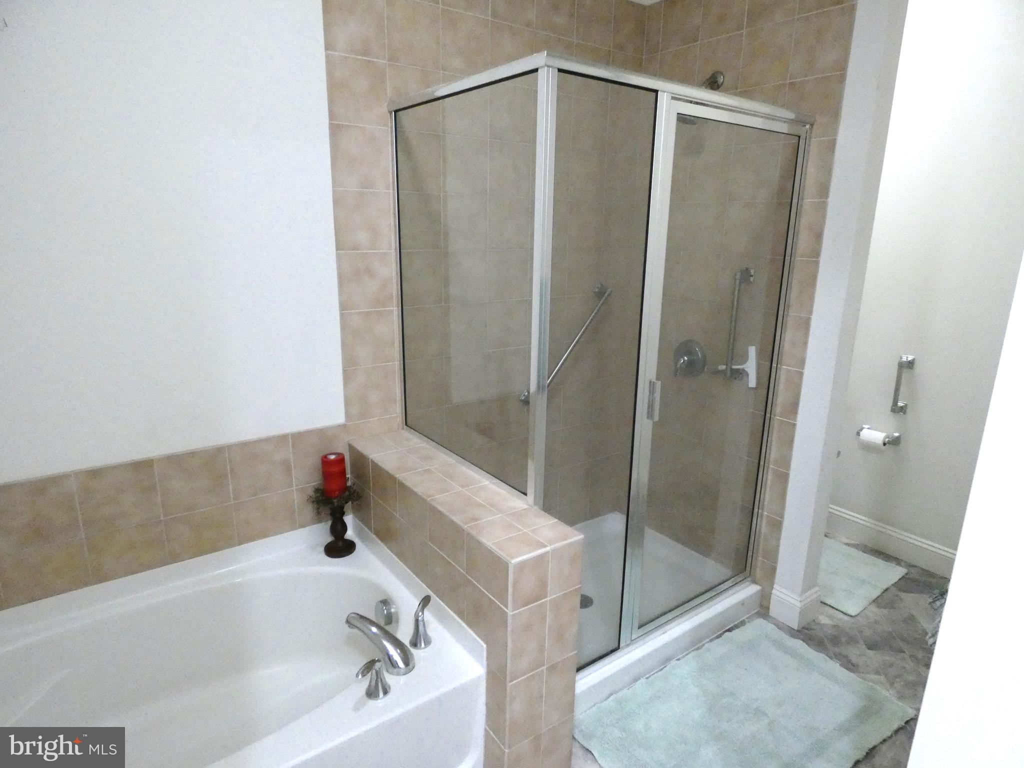 THE LAKES AT DONEGAL SPRINGS - Residential