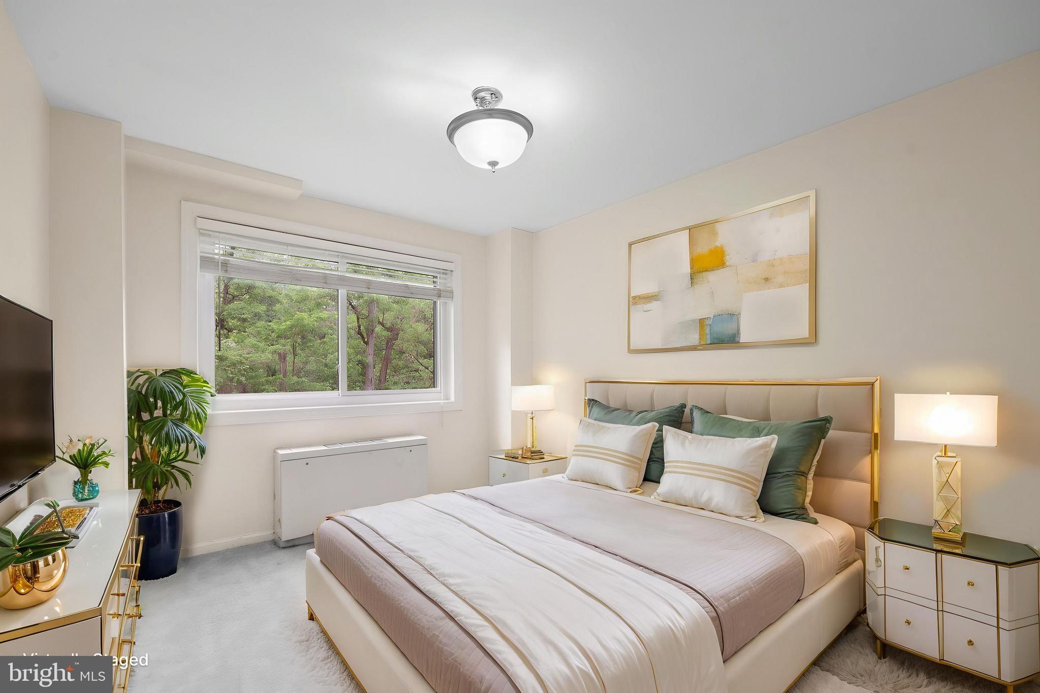 GEORGE MASON VILLAGE - Residential