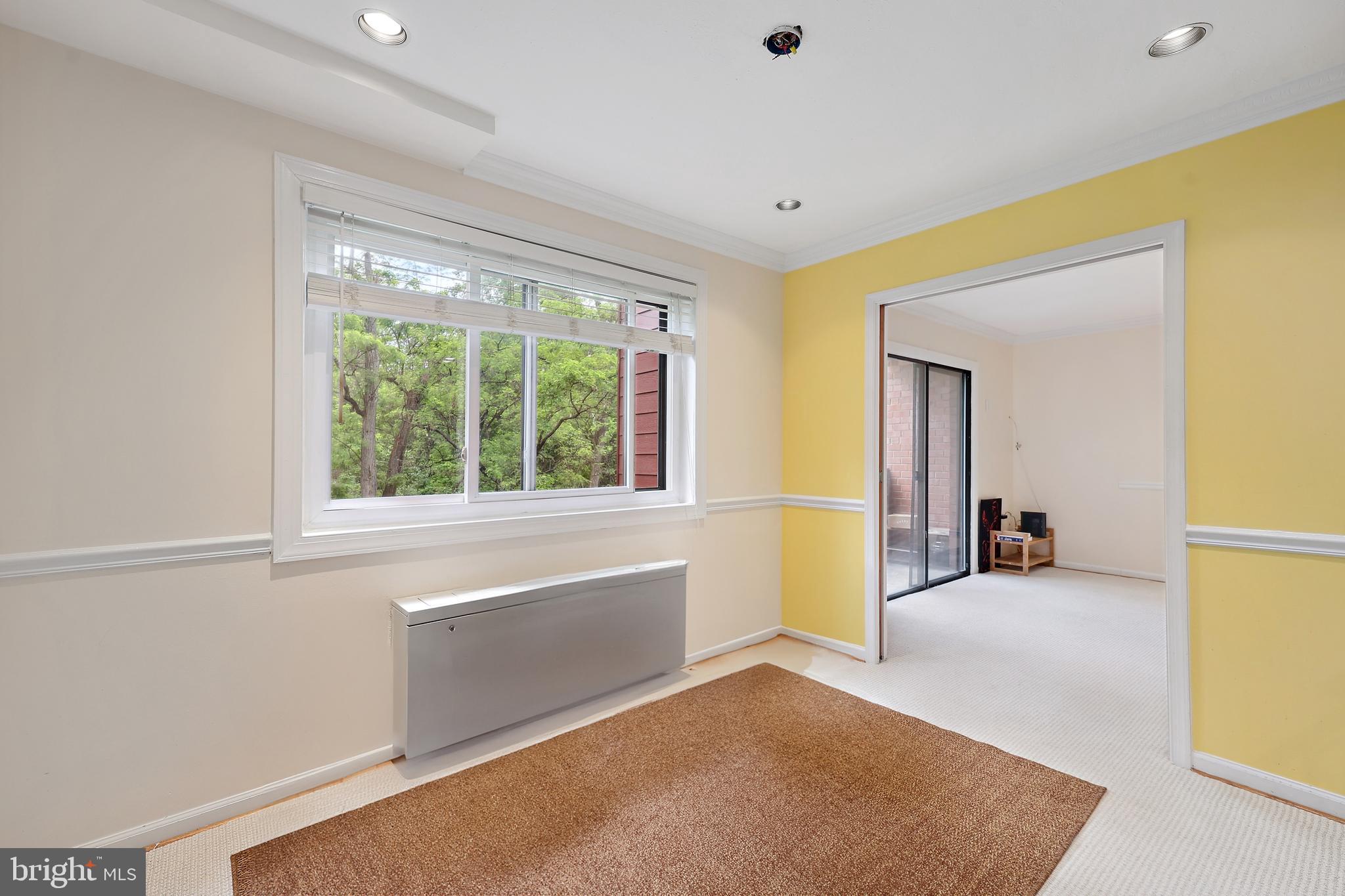 GEORGE MASON VILLAGE - Residential