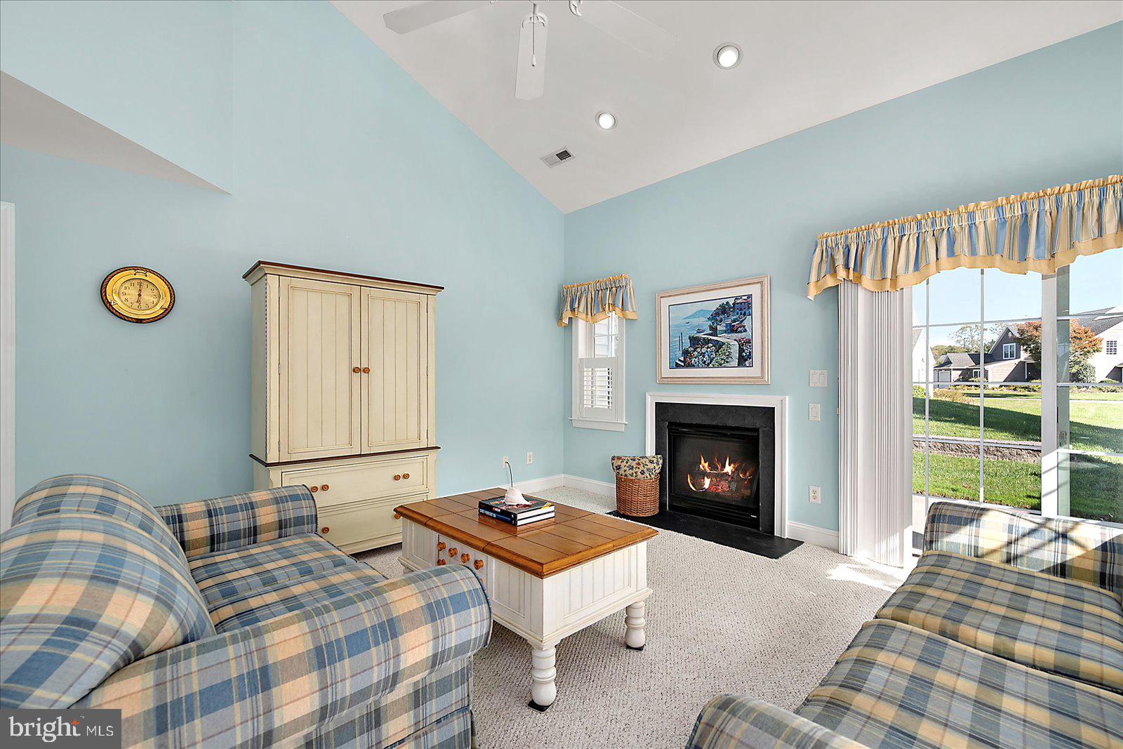 RIVER RUN - Residential