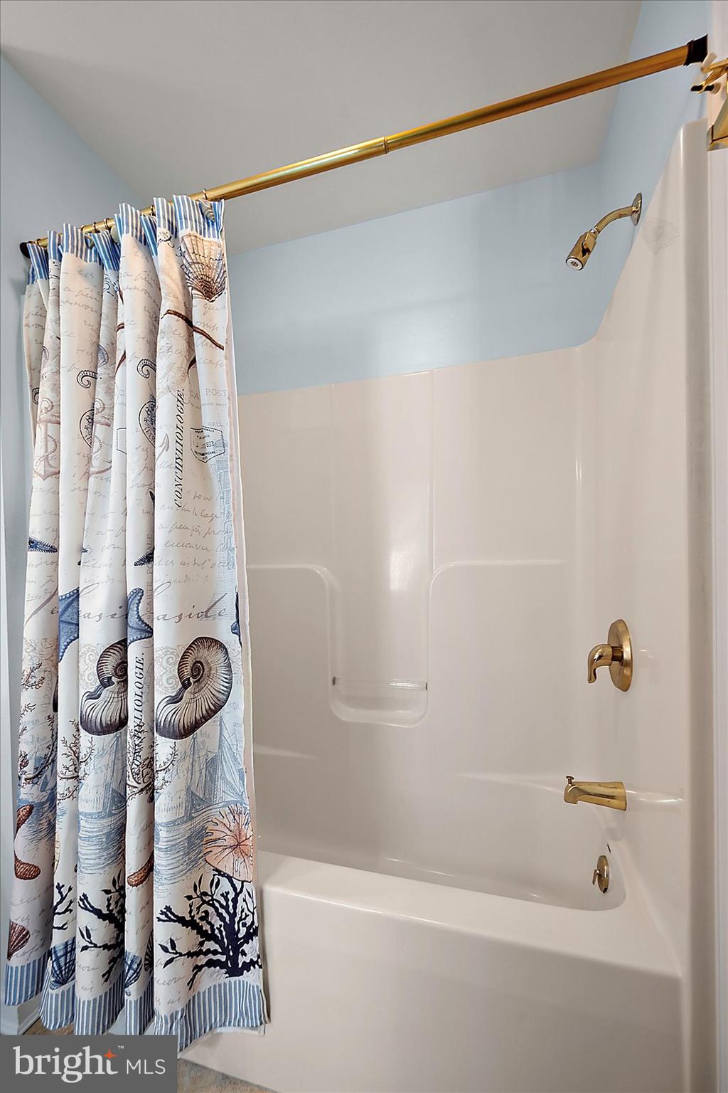 RIVER RUN - Residential