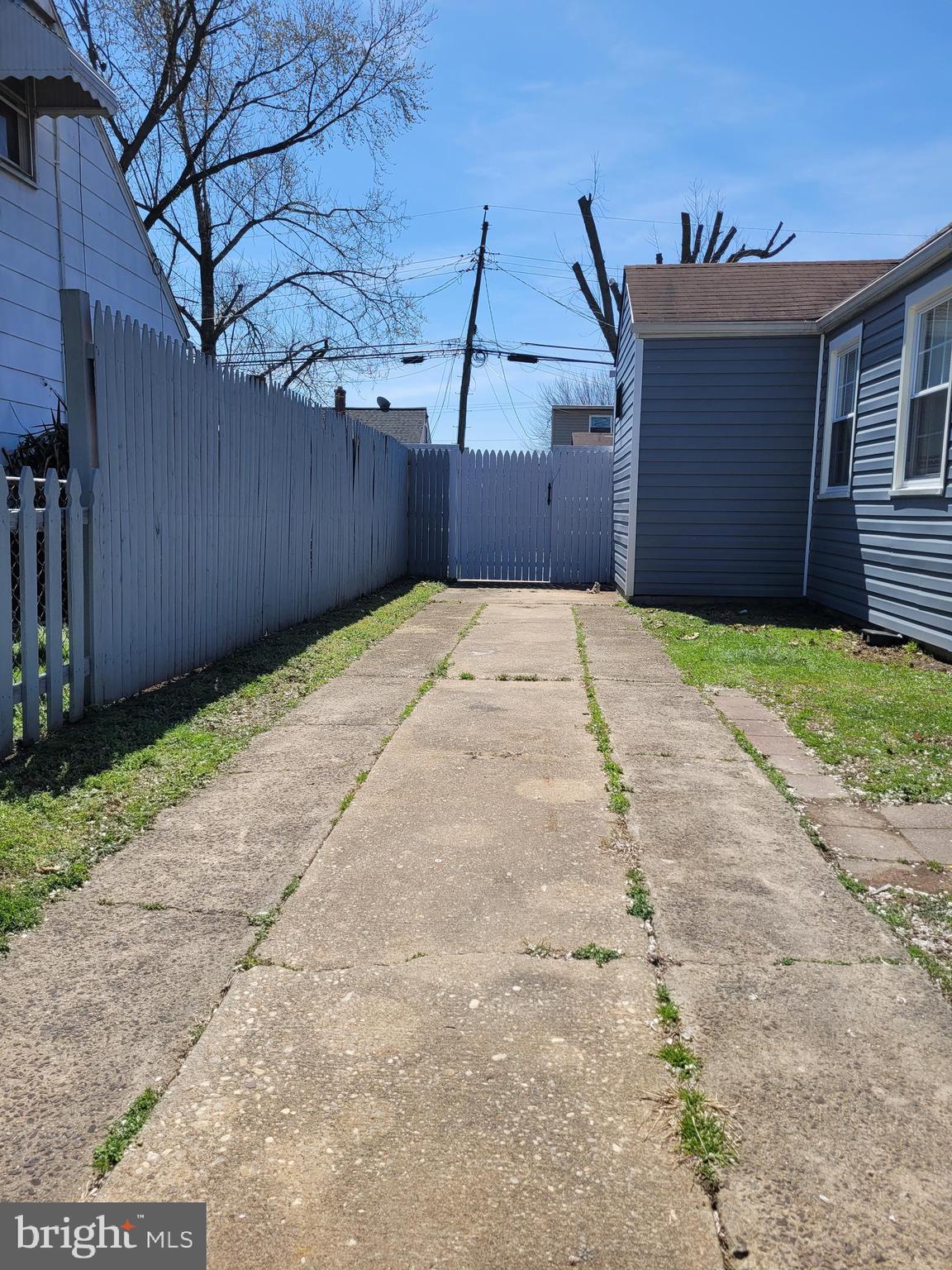 WATERSEDGE - Residential