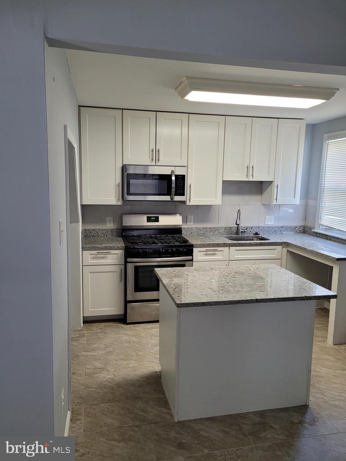 WATERSEDGE - Residential